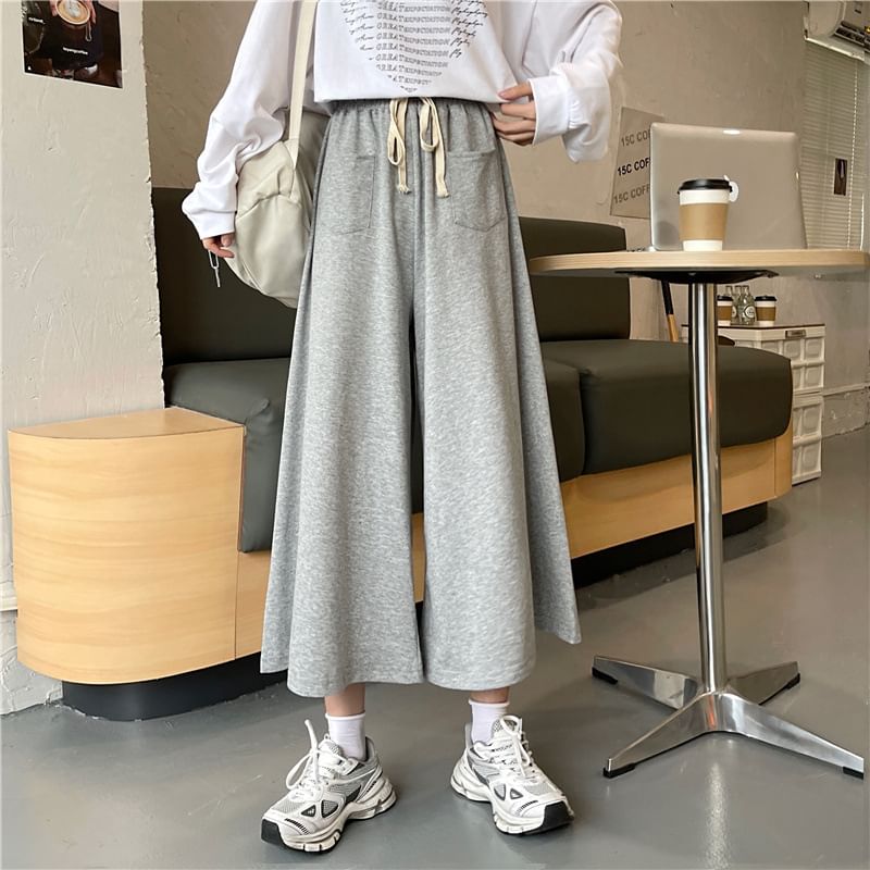 Sisyphi - Capri-broek met trekkoord in de taille en wijde pijpen