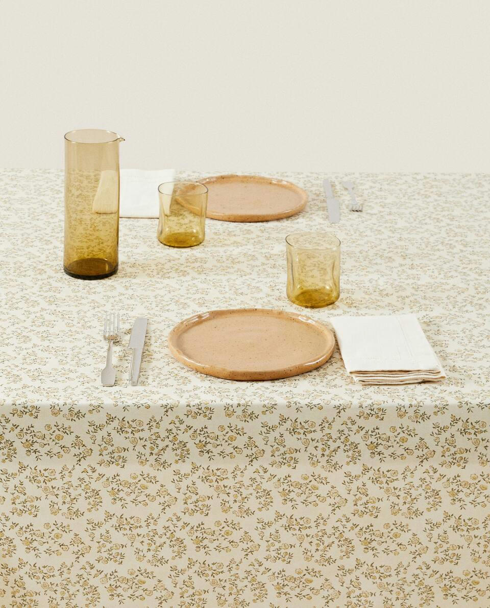TOALHA DE MESA DE RESINA FLORAL