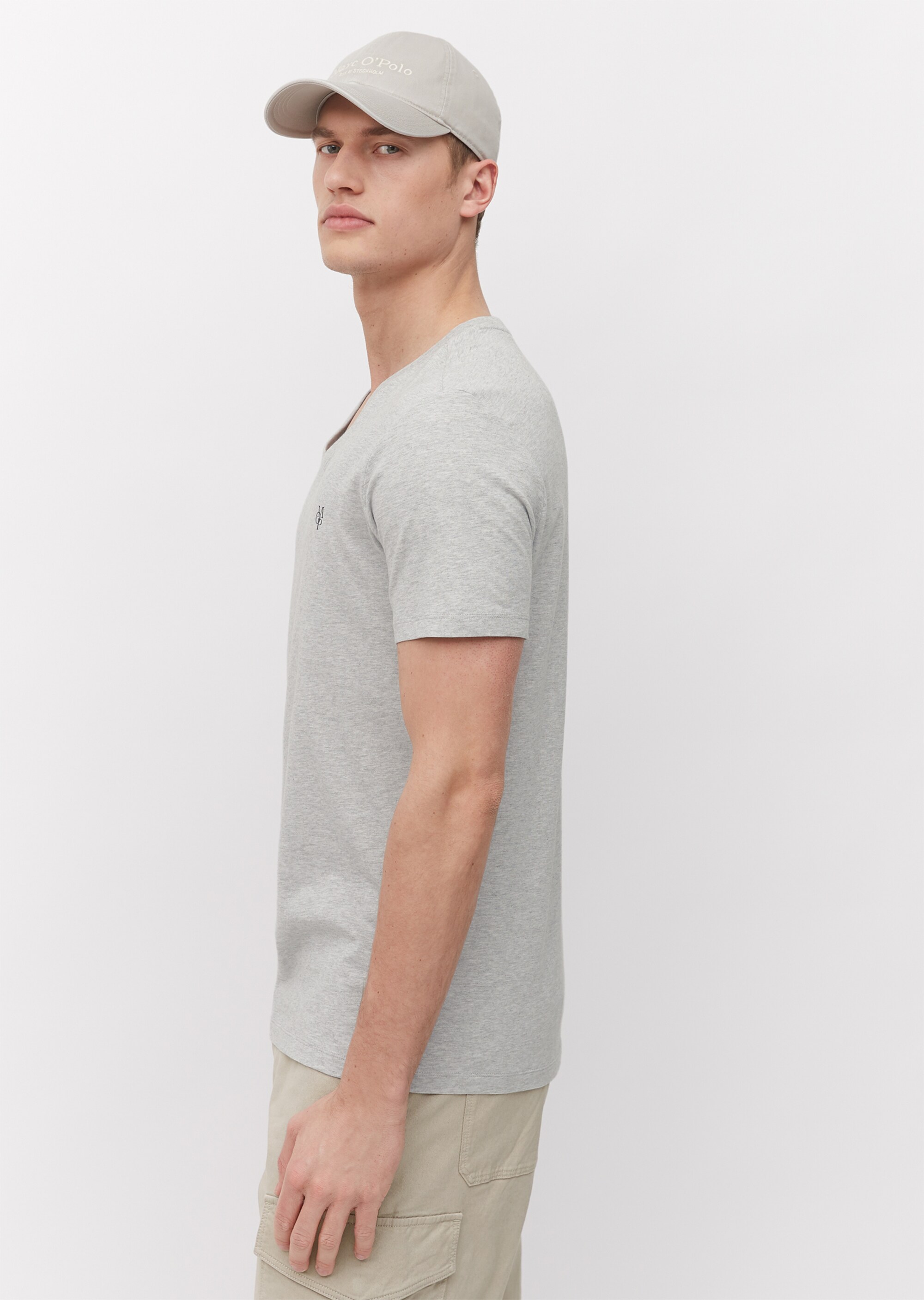 V-Neck-T-Shirt regular aus reinem Organic Cotton