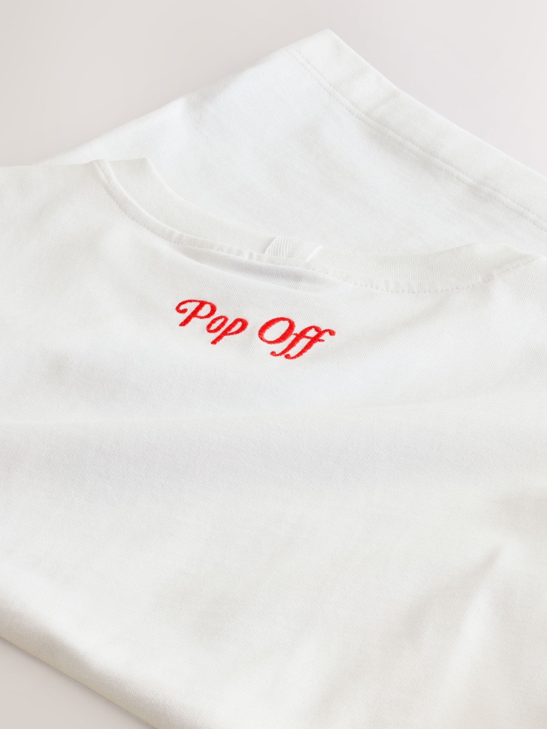 Ecru - T-shirt van zwaargewicht met feestelijke champagnetoren met geïllustreerde kerstprint