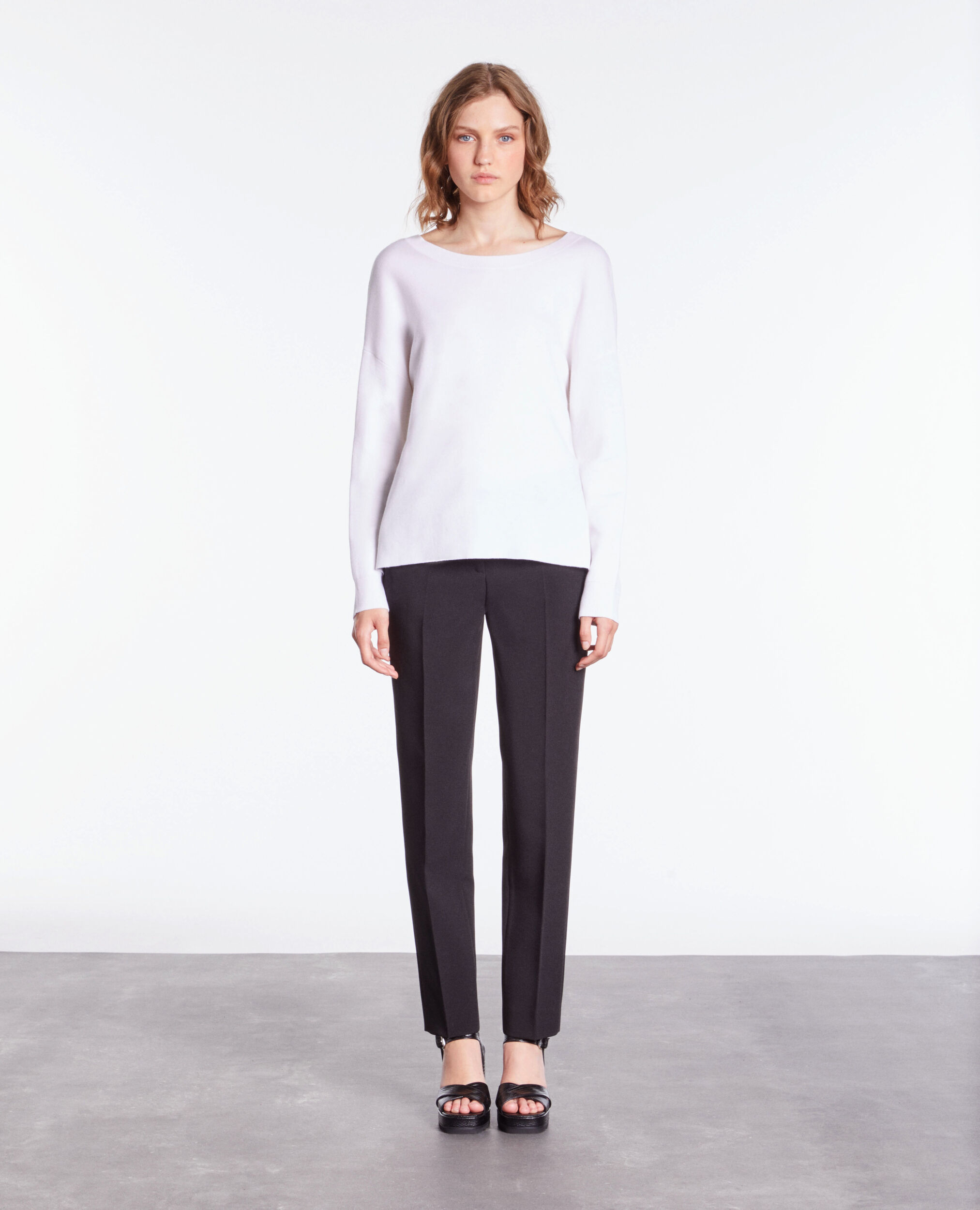 Pull avec boutonnage dans le dos