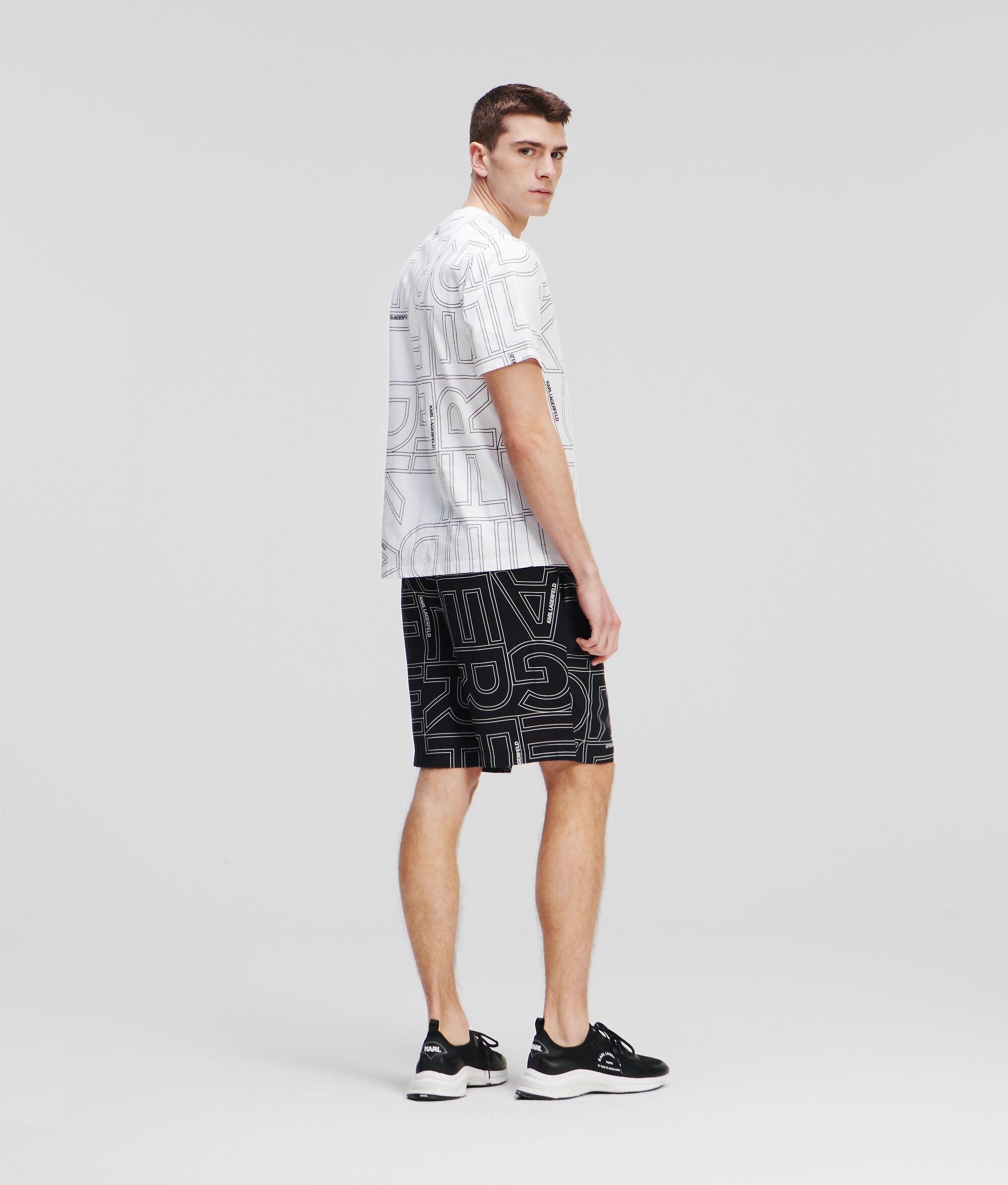 T-SHIRT AVEC LOGO KARL FAÇON ALL-OVER