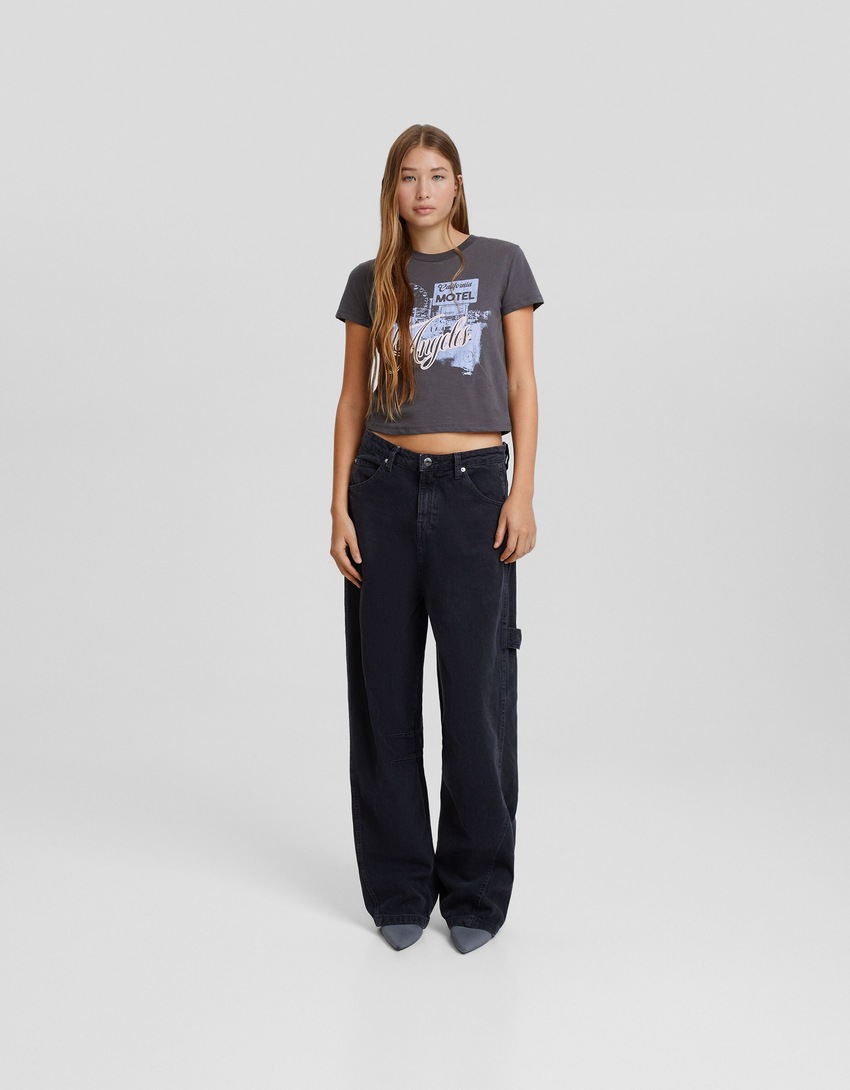 Camiseta de manga curta com estampa e modelagem regular