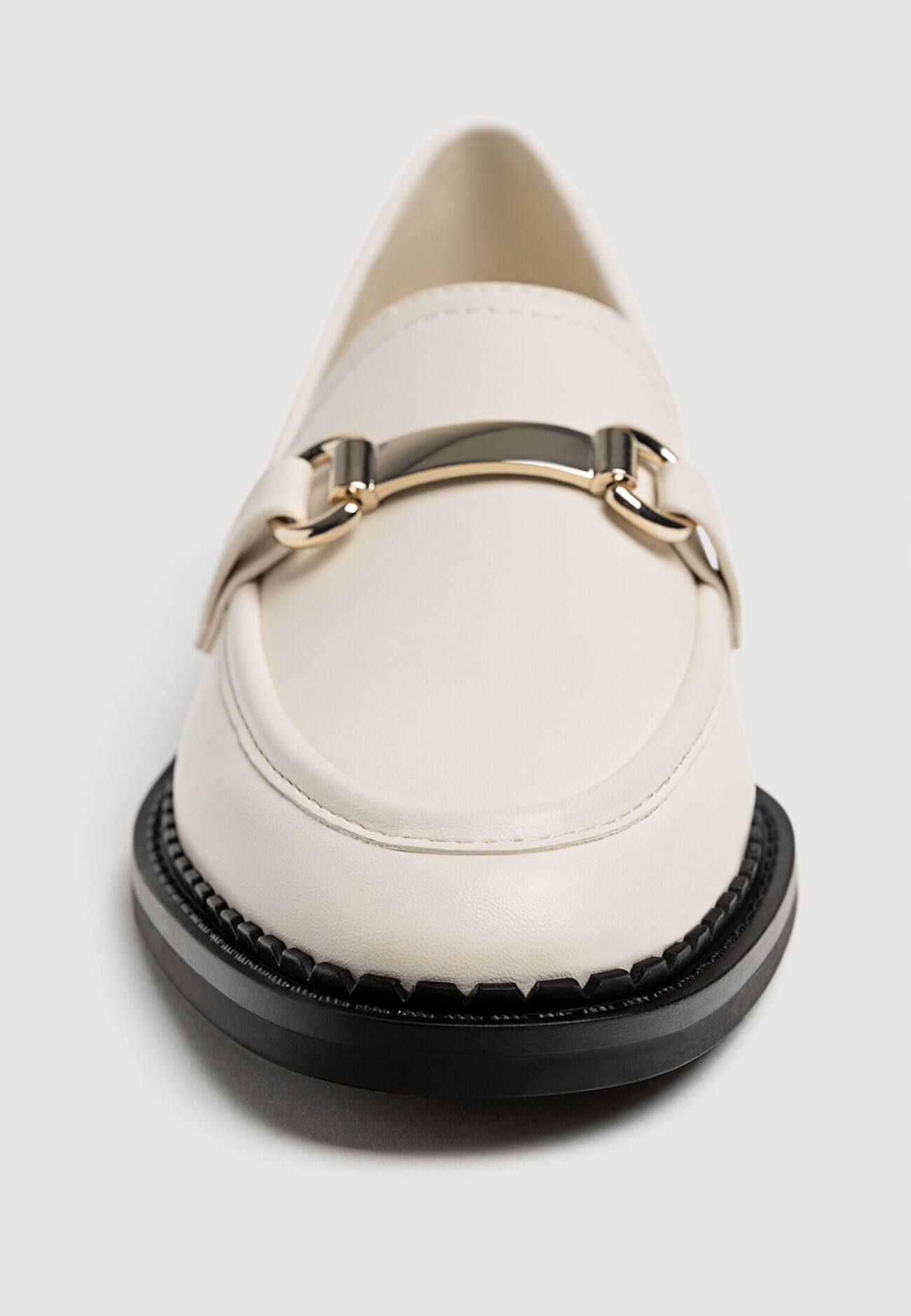 mocassins brancos
