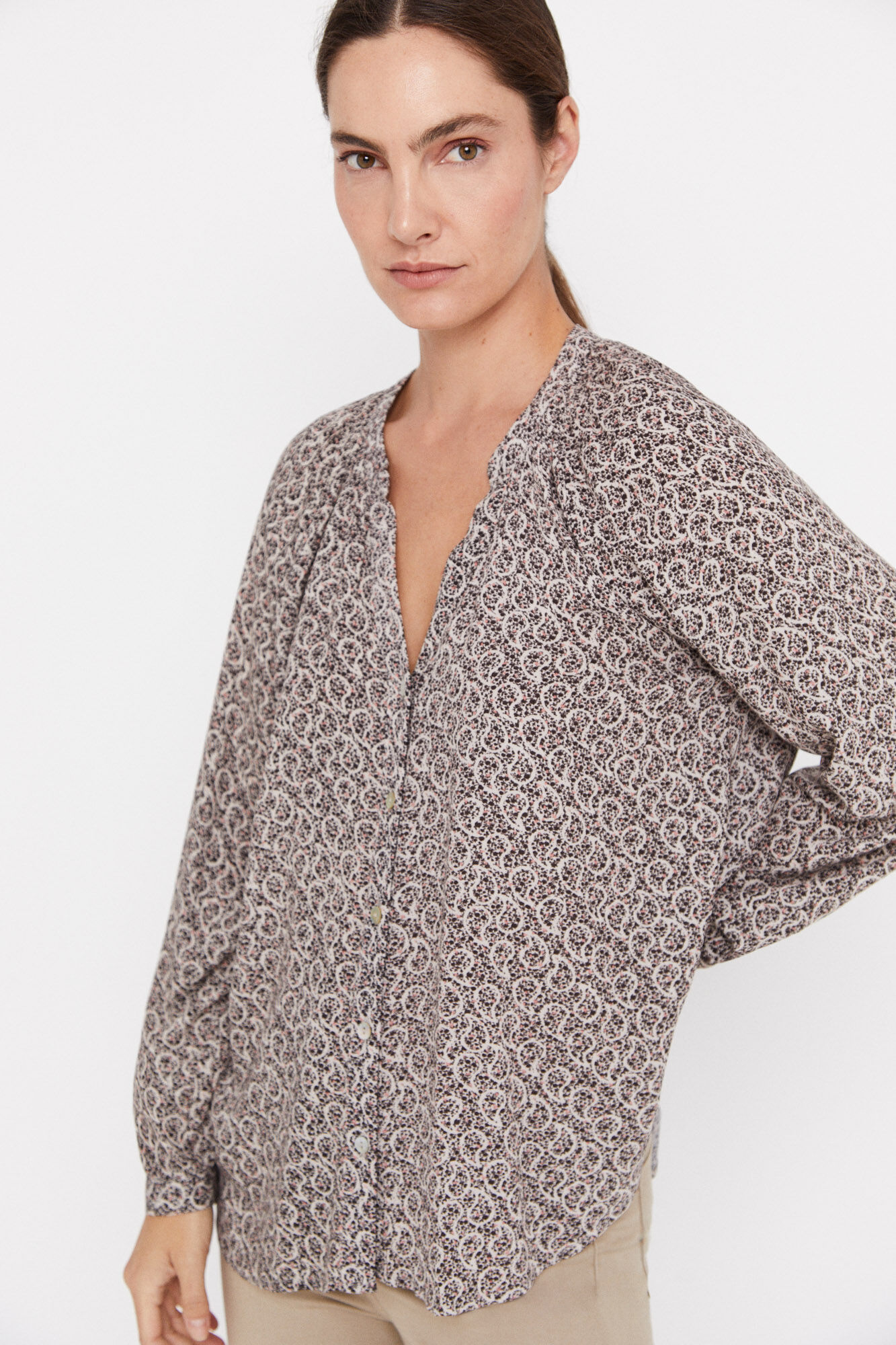 Camisa fluida - Estampa branca