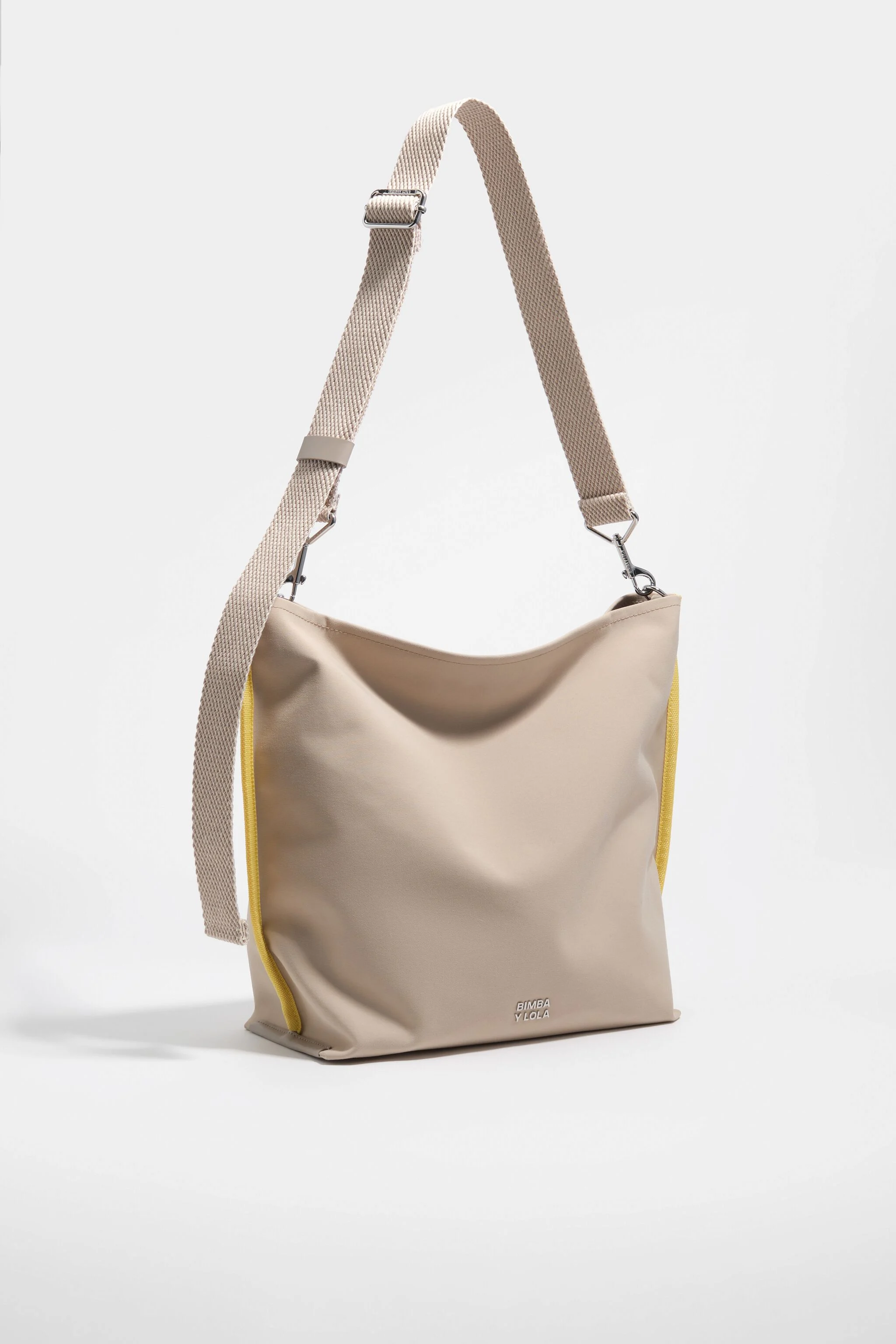Bolsa Carlino em gabardine cor areia média