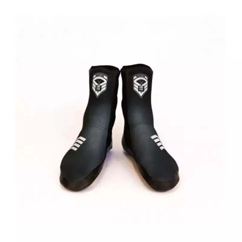 Chaussons néo 5mm Warrior Noir