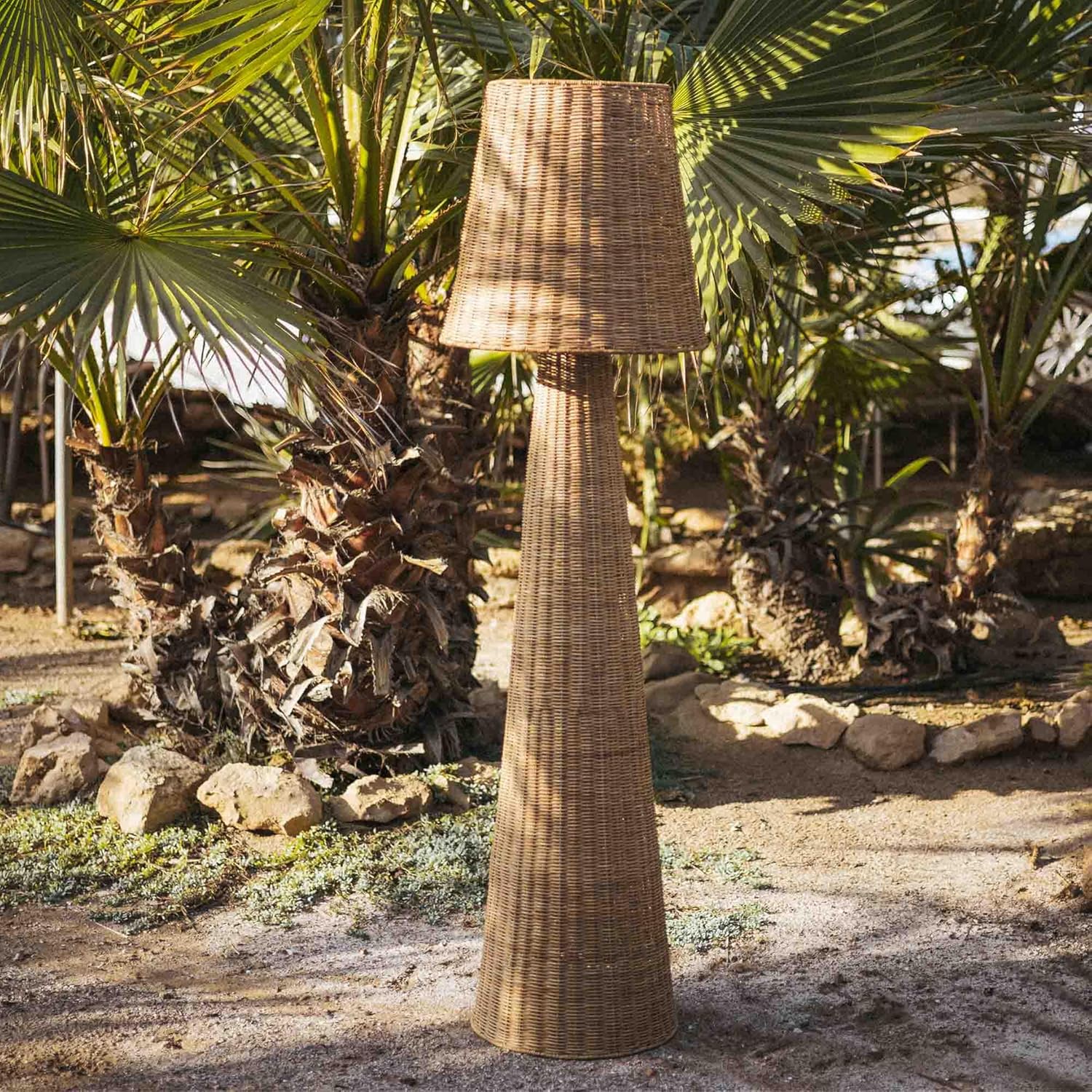newgarden - Große Stehleuchte LOLA 165 cm NATURE im Boho-Stil, aus Naturfasern in Spanien hergestellt, verschiedene Leuchtvarianten mit Kabel oder Akku. (165cm Wiederaufladbare Batterie)