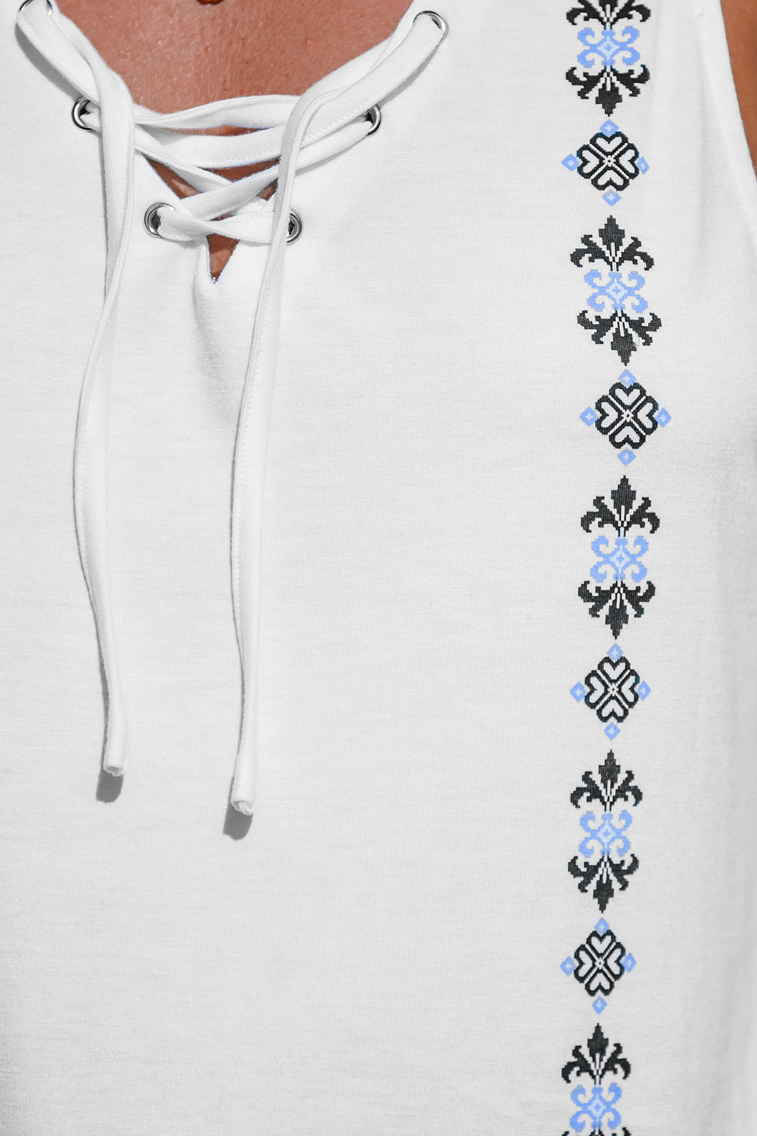 Débardeur avec col en V et lacets à imprimé tribal