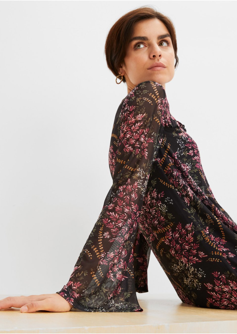 Robe en mesh à ruchés