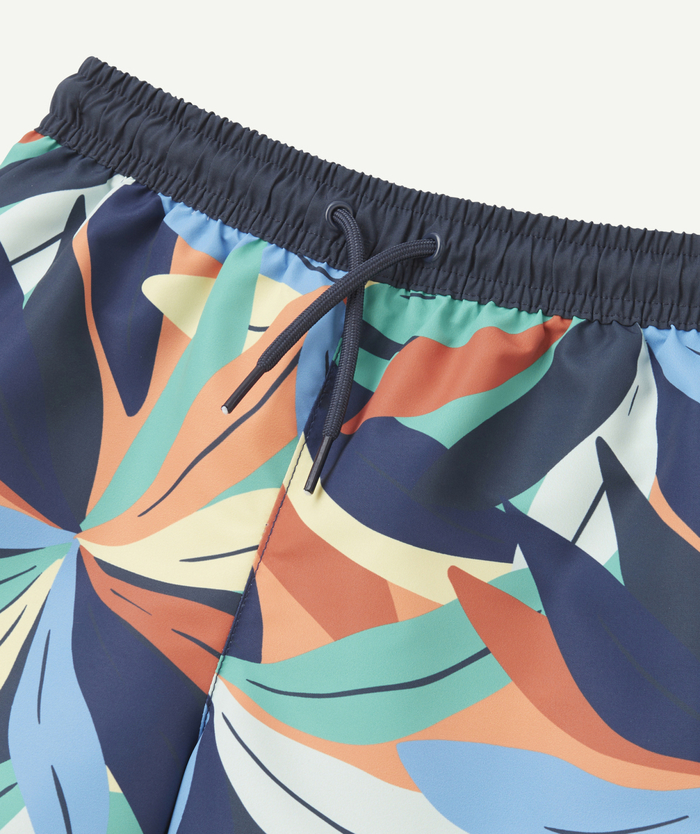 SHORT DE BAIN GARÇON EN FIBRES RECYCLÉES IMPRIMÉ COLORÉ