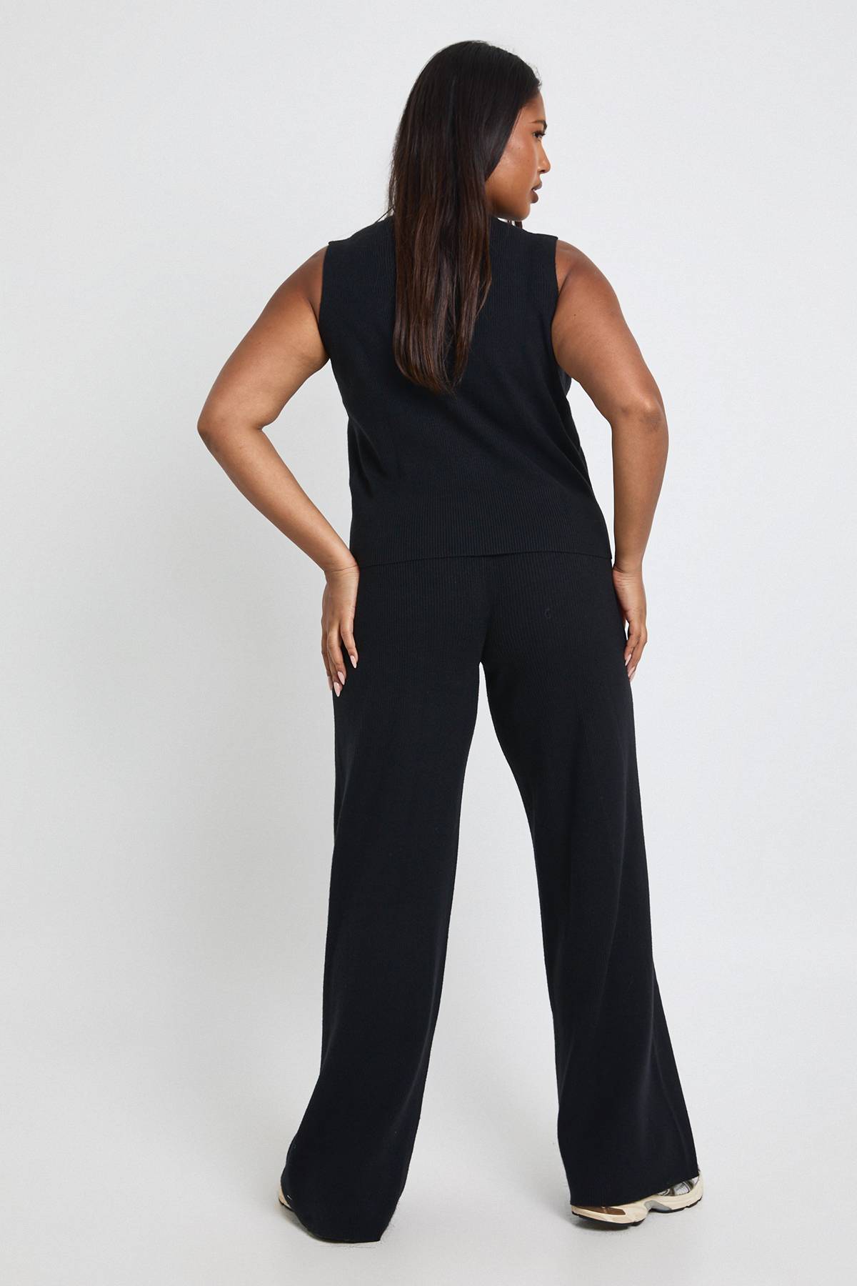 boohoo Ensemble Coordonné Grande Taille Gilet Tricoté Côtelé Super Doux et Pantalon Large