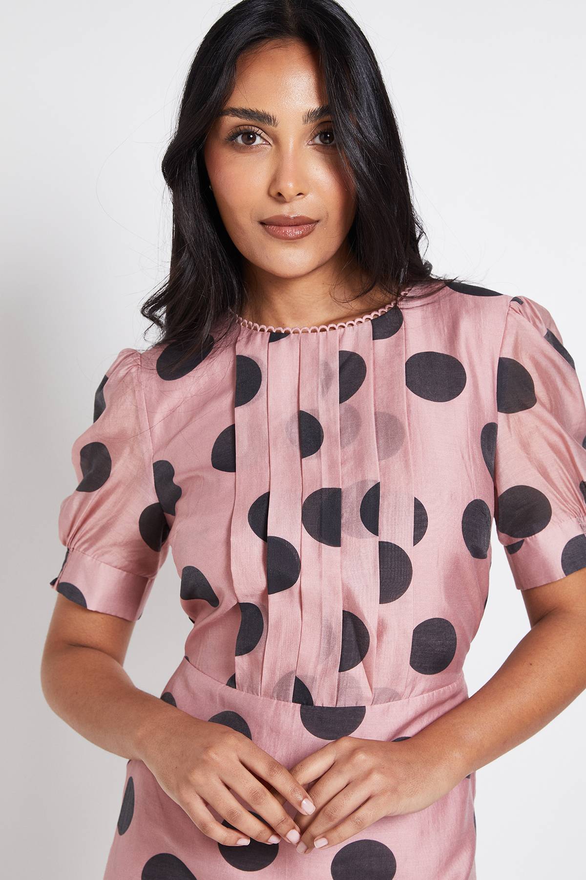 Wallis Robe Midi Petite À Manches Bouffantes Avec Détail Plissé