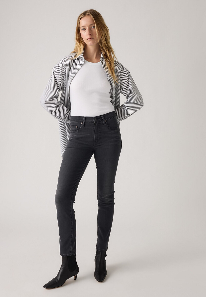 Calça jeans Levi's 724 de cintura alta e corte reto.