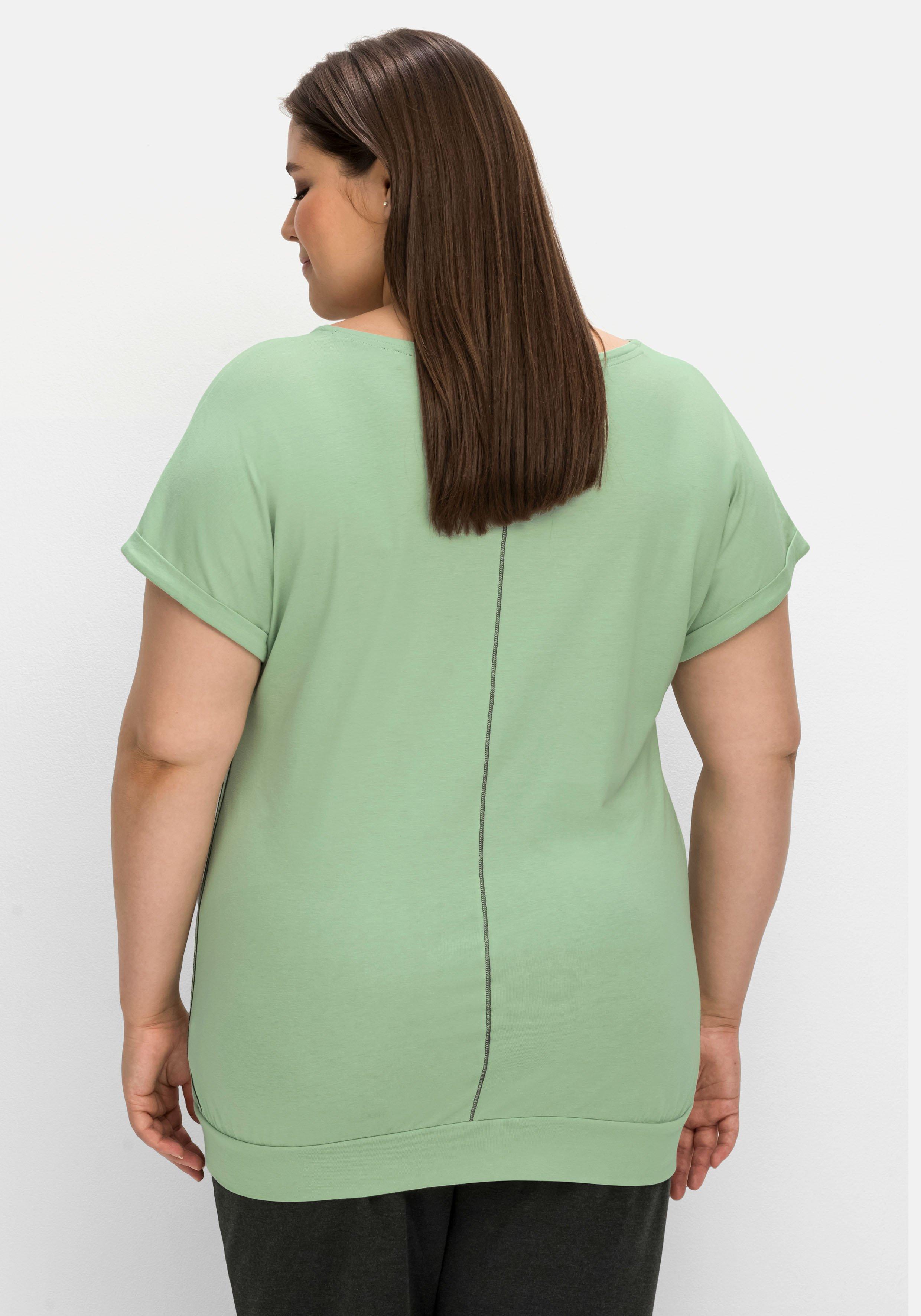 Relaxshirt mit Bruststickerei und Saumbündchen