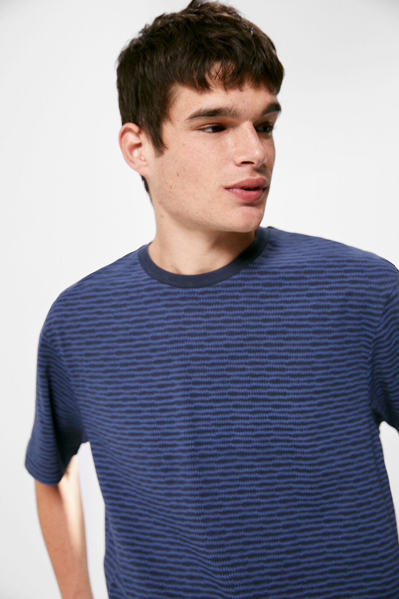 Camiseta com estampa total - azul escuro