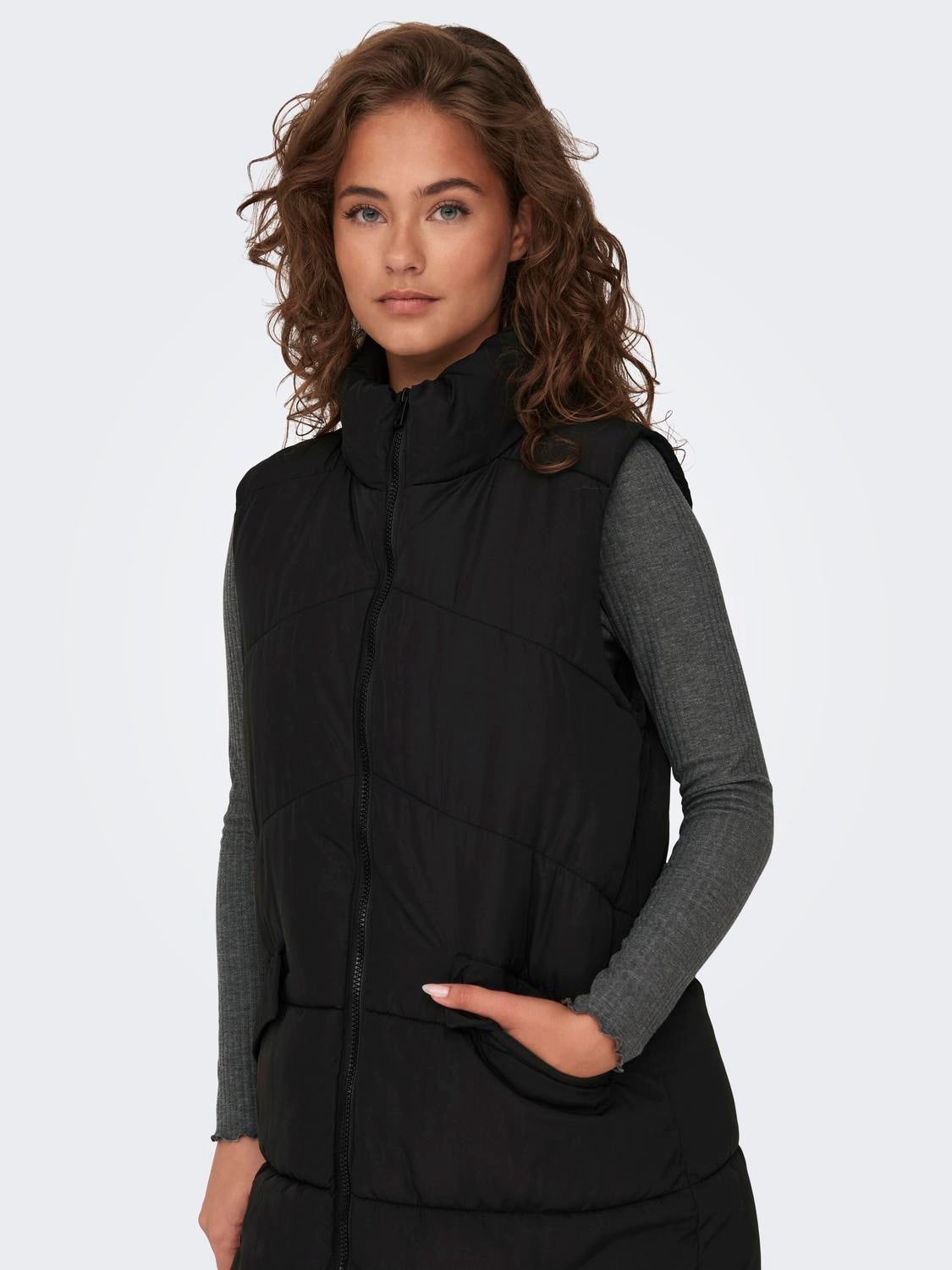 ONLMATILDE Weste Black