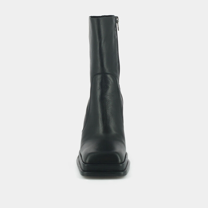 Boots à plateformes et bouts carrés  en cuir noir