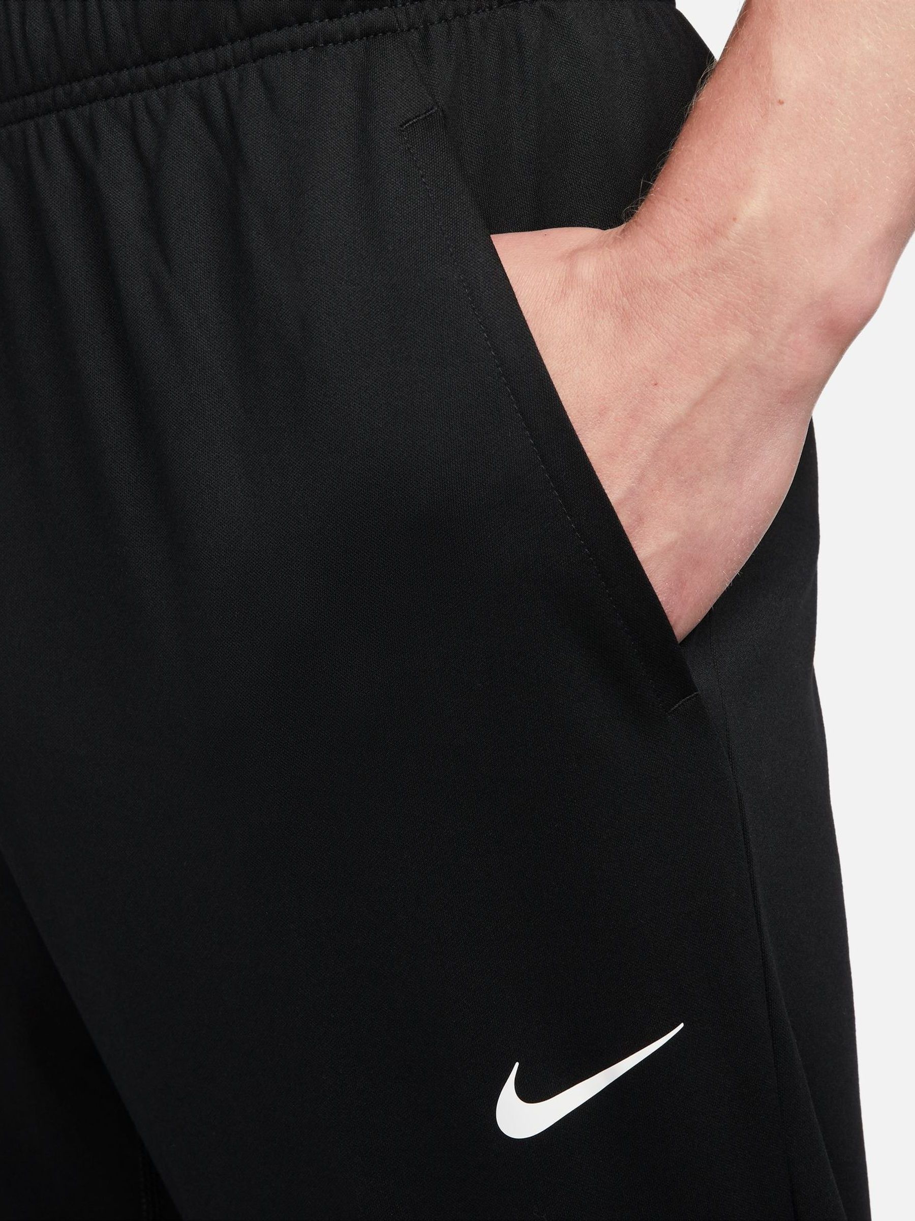 Zwart - Nike Dri-FIT Totality trainingsbroek met taps toelopende pijpen