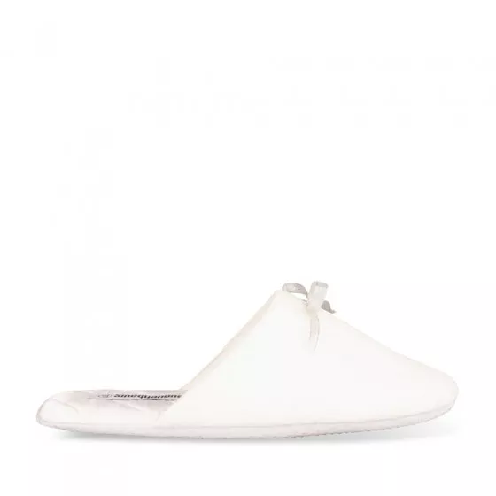 Chaussons BLANC SINEQUANONE