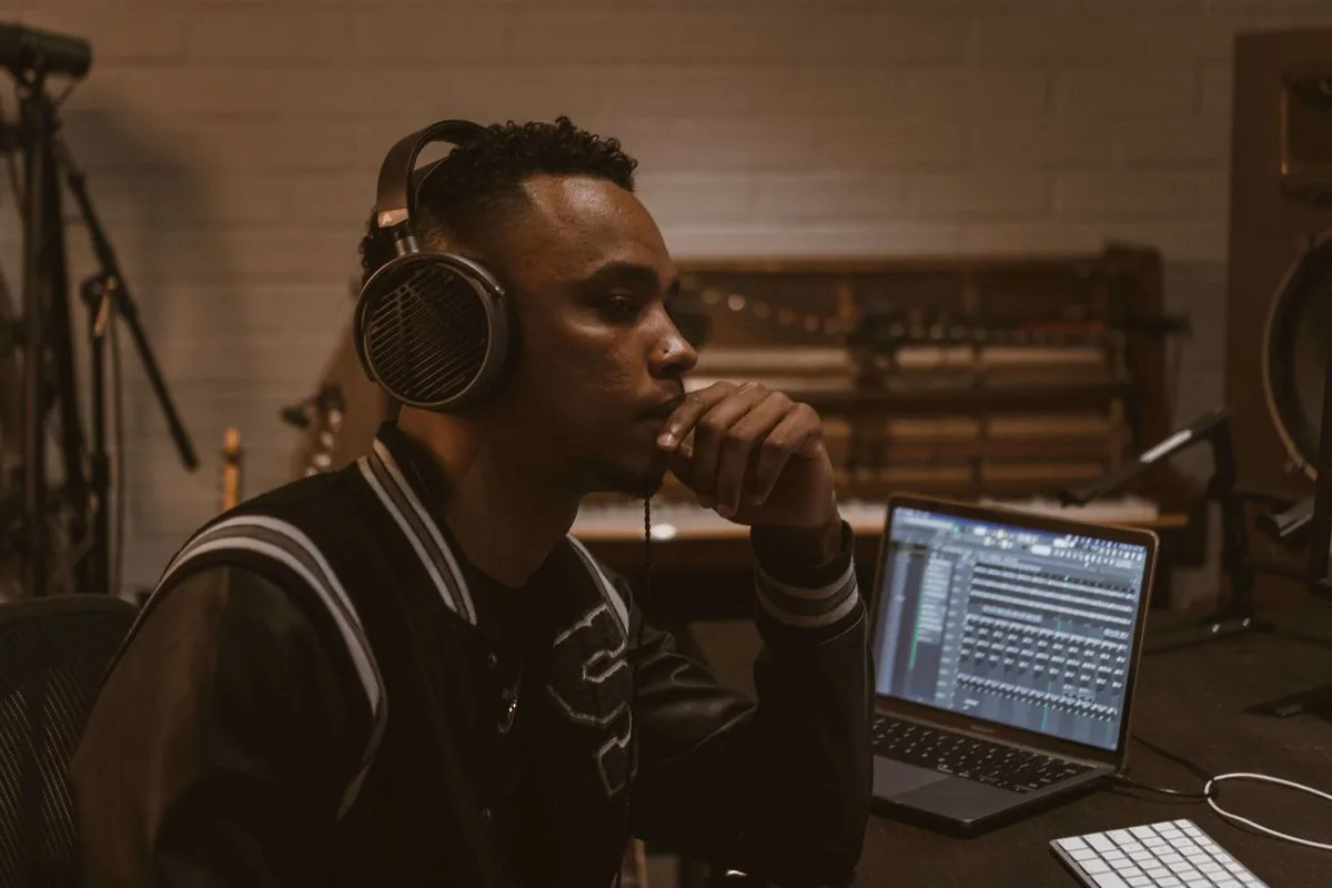 Audeze MM-100 Casques hi-fi