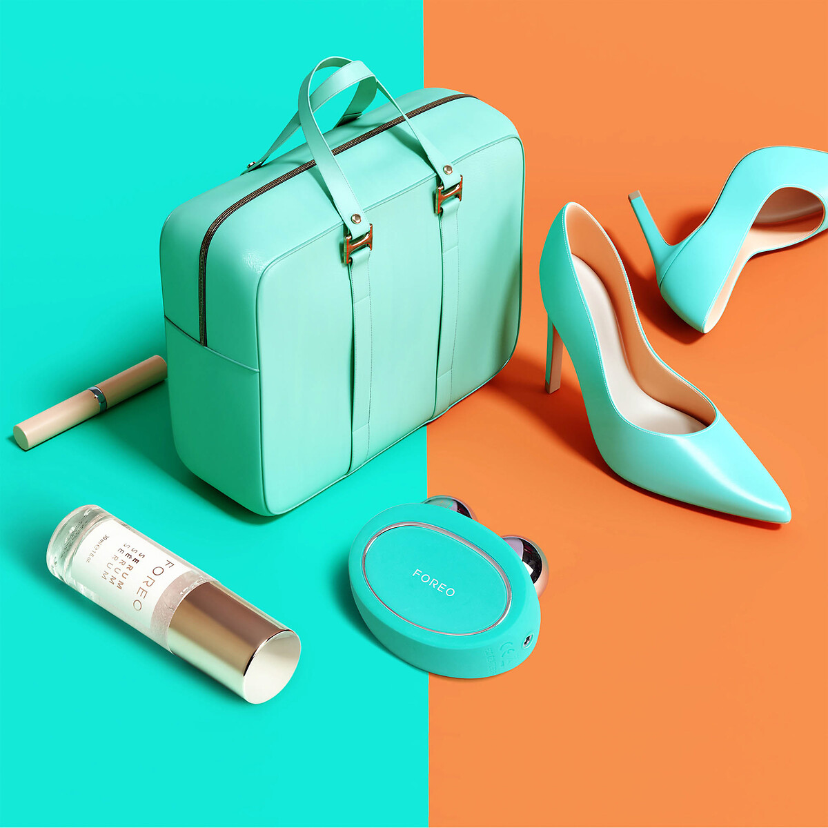FOREO<br>Aparelho Firmador Facial Urso