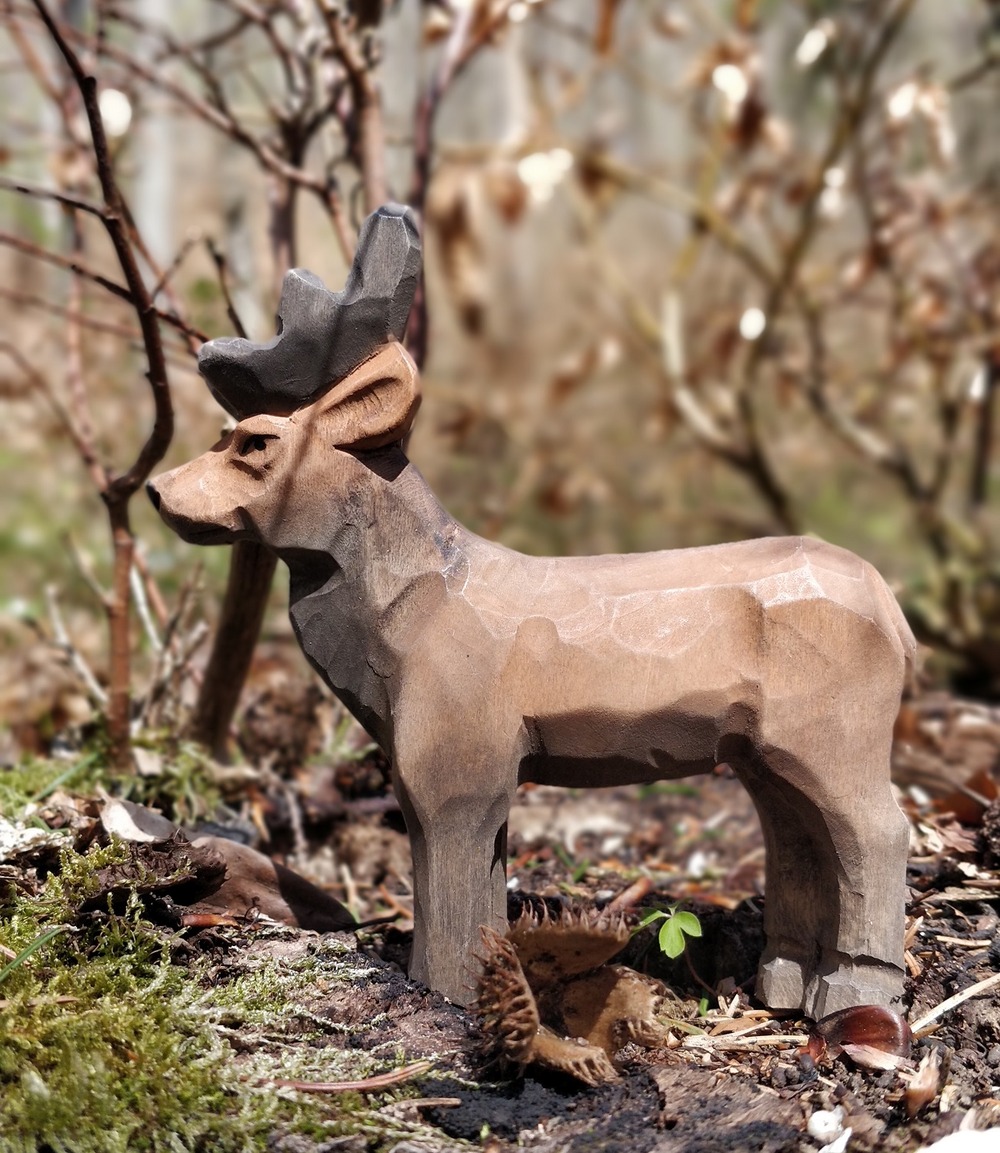Figurine cerf