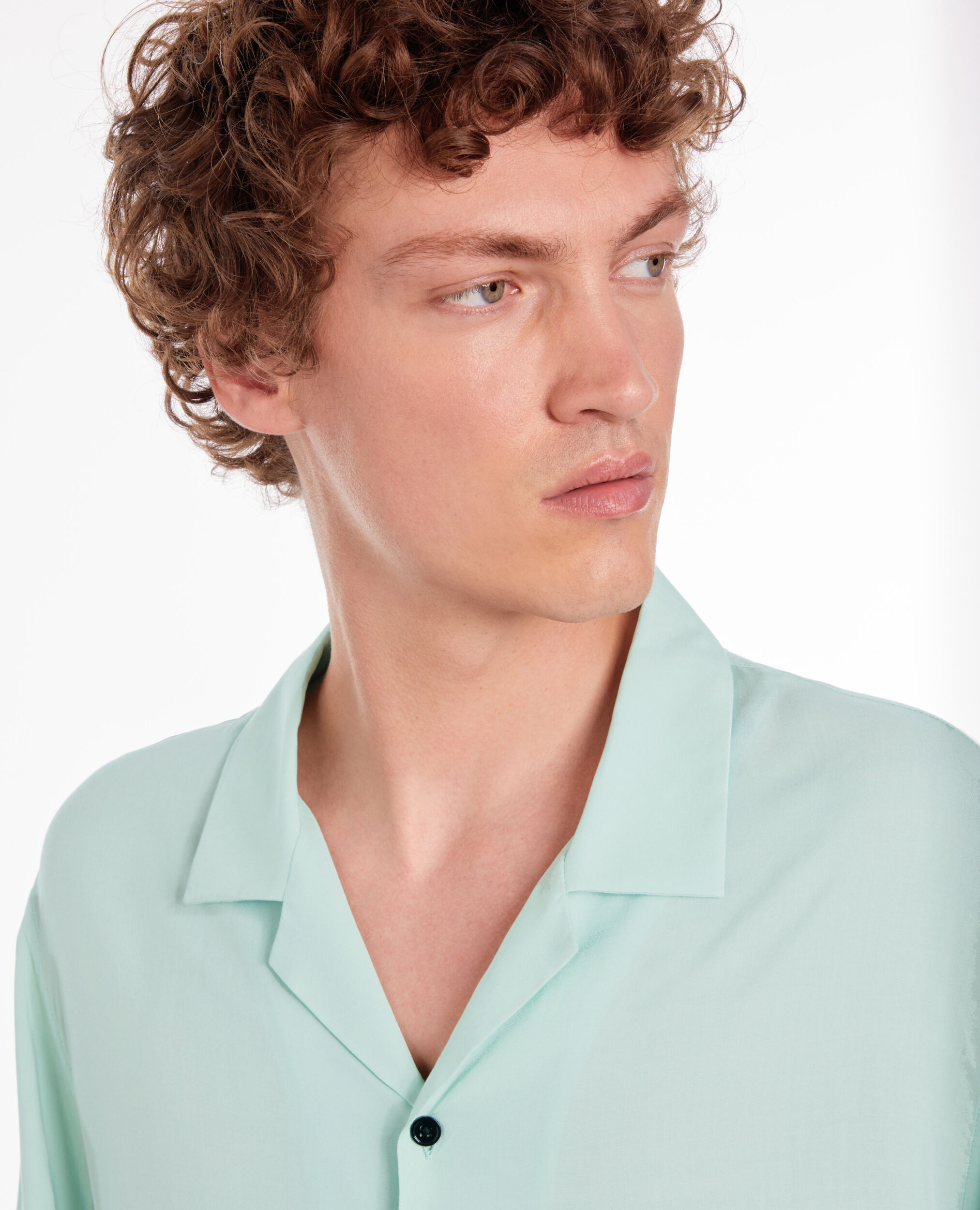 Chemise verte manches courtes