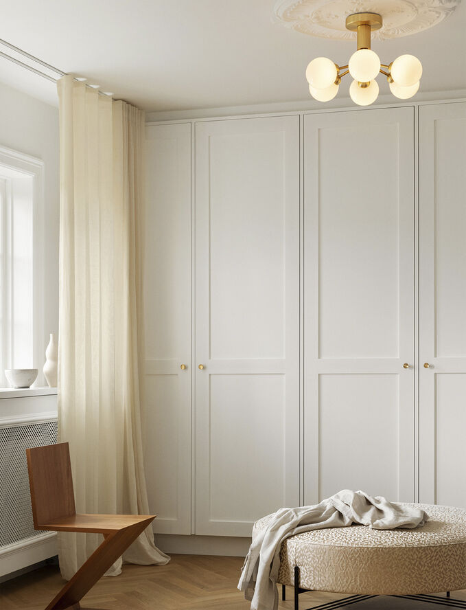 Nuura Apiales 6 Ceiling, brushed brass / opal Brushed brass / opal