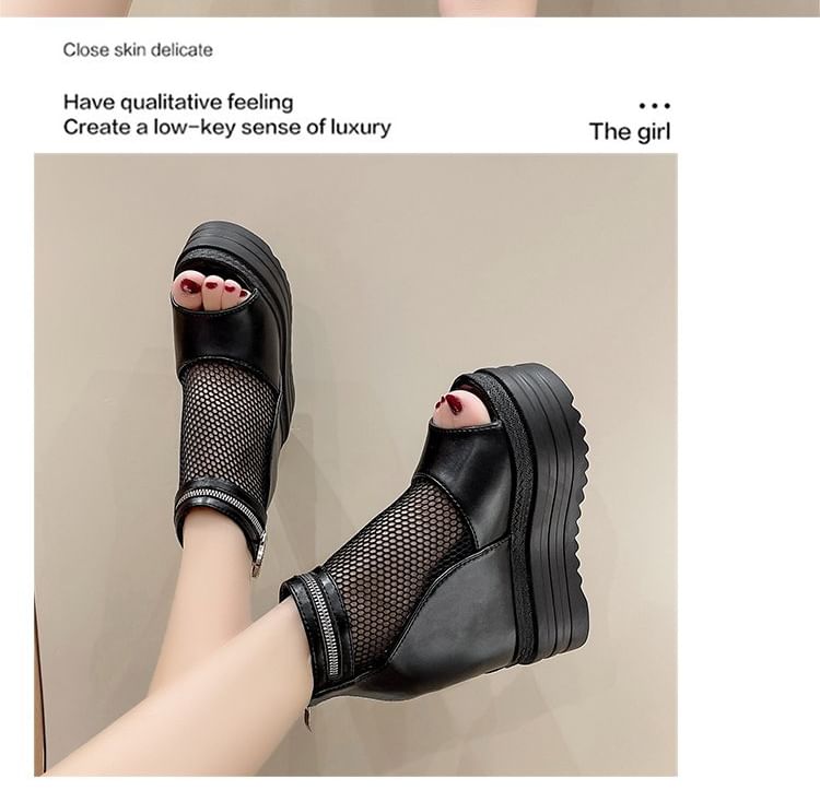 Vindler - Platform Hidden Wedge Mesh Sandalen