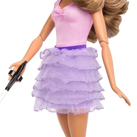 Barbie Fashionista Puppe im lila Rüschenrock
