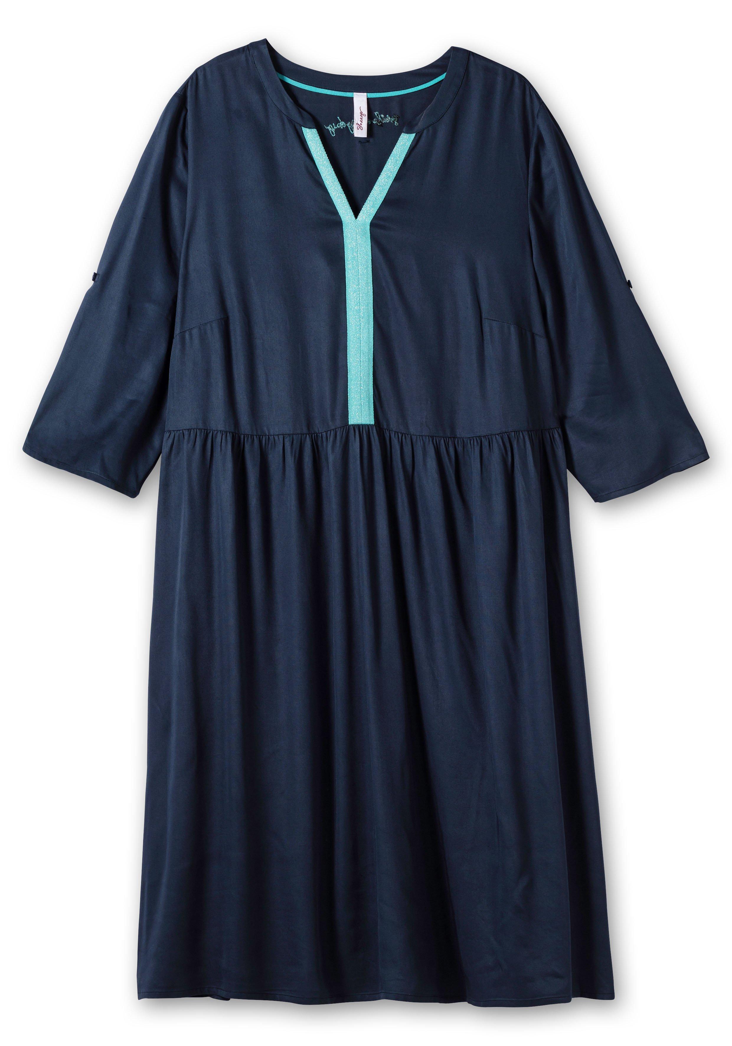 Kleid mit Kontrastblende und weitem Rock