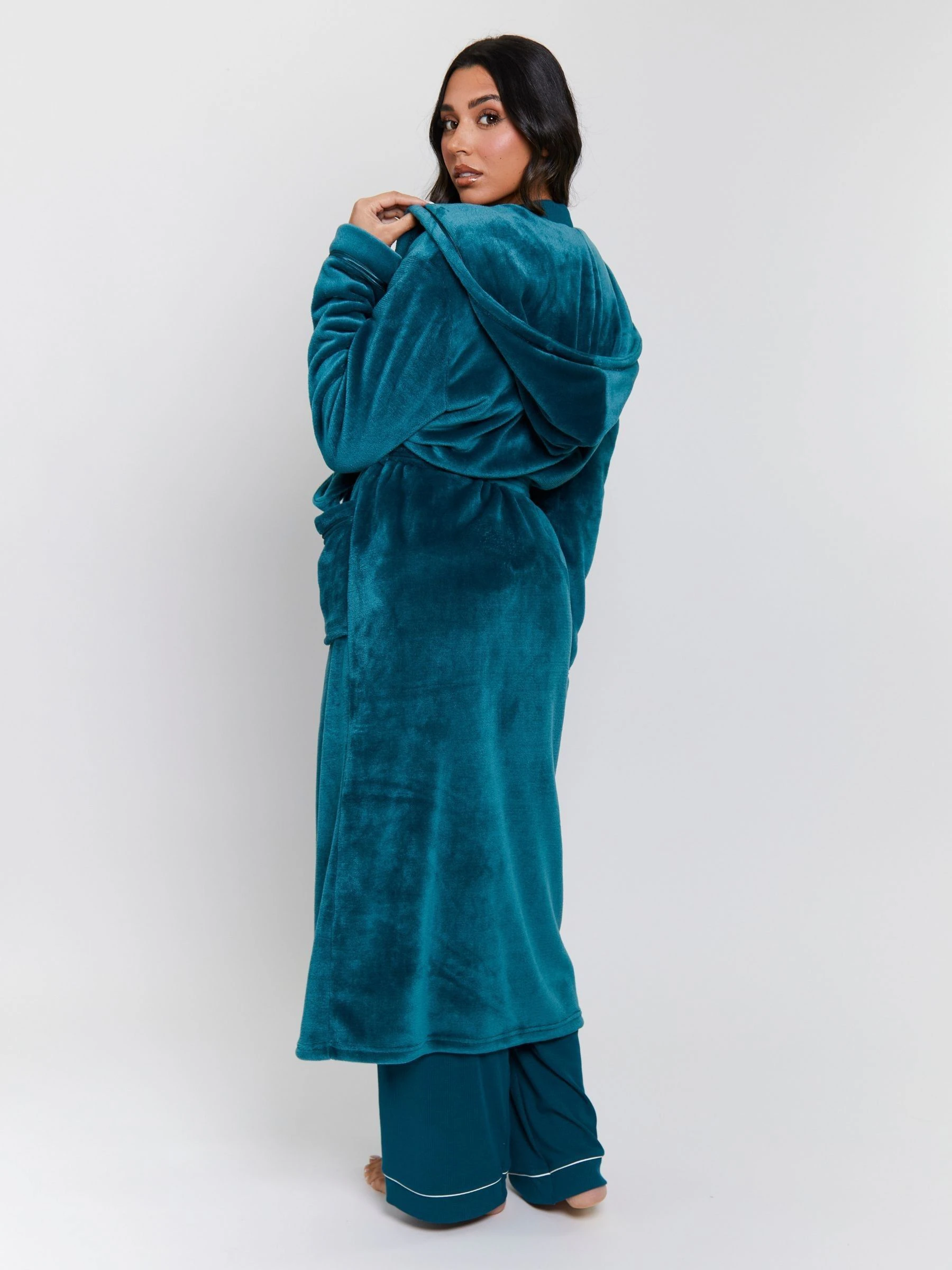 Blauwgroen - Loungeable Christmas Ribbon Trim Luxury Fleece Hooded Maxi Robe