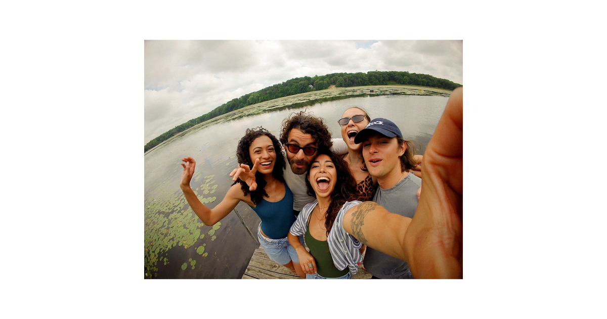 GoProLIT HERO videocamera  (Zwart, Wi-Fi 6, Bluetooth LE 5.3, USB-C)