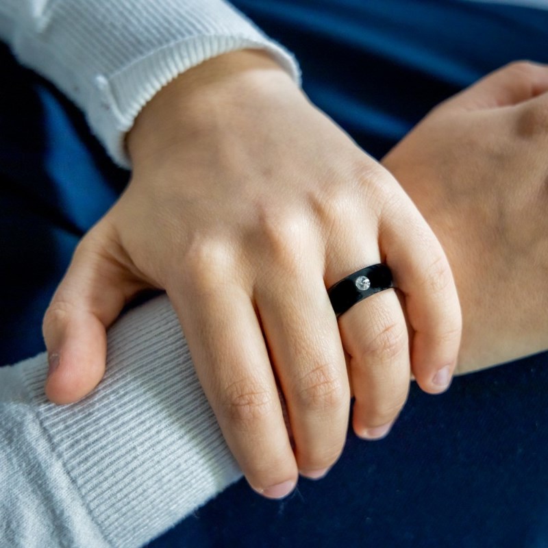 Coffret Bague Femme en Céramique Ornée Zirconium