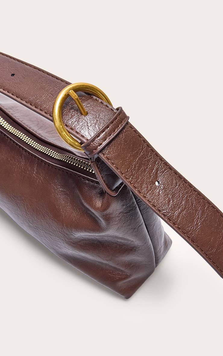 Chocolat Sac À Bandoulière En Synthétiquecuir Froissé Avec Détail Boucle