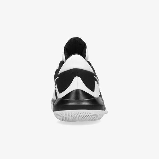 Nike Precision 6