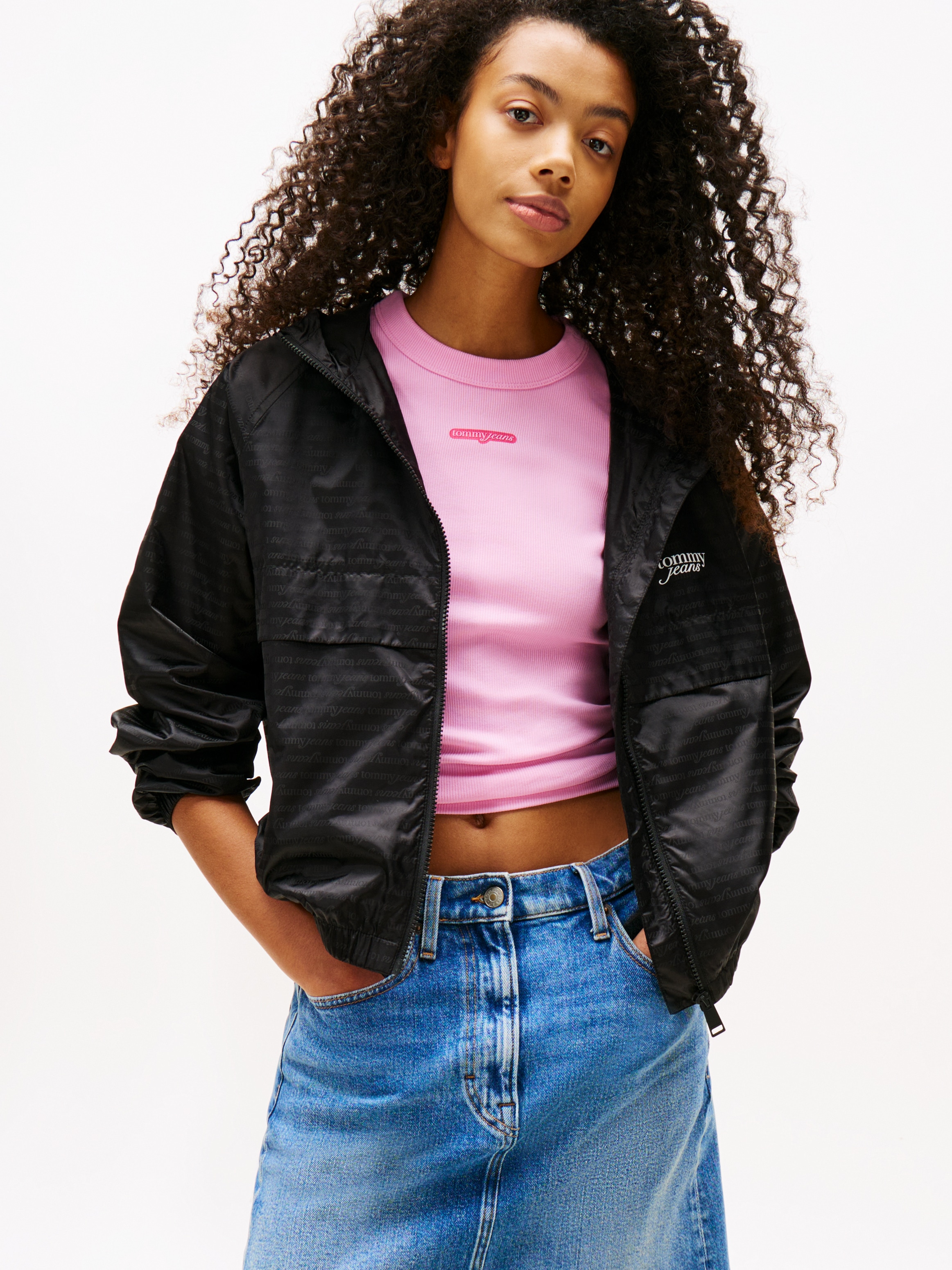 Tommy Jeans Windbreaker »TJW JACQUARD WINDERBREAKER« mit Kapuze