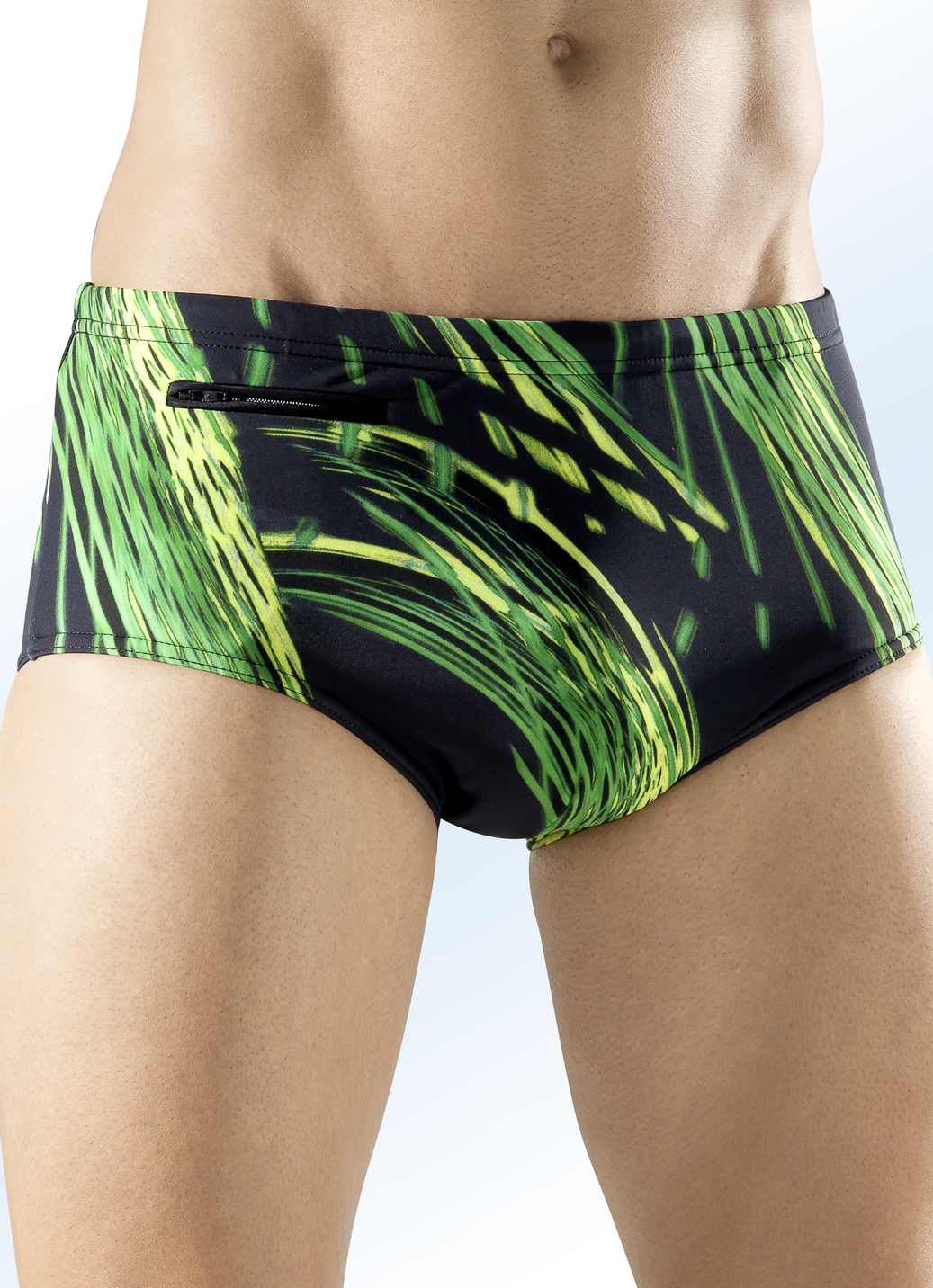 Badehose in höherer Slipform mit buntem Druckdessin allover