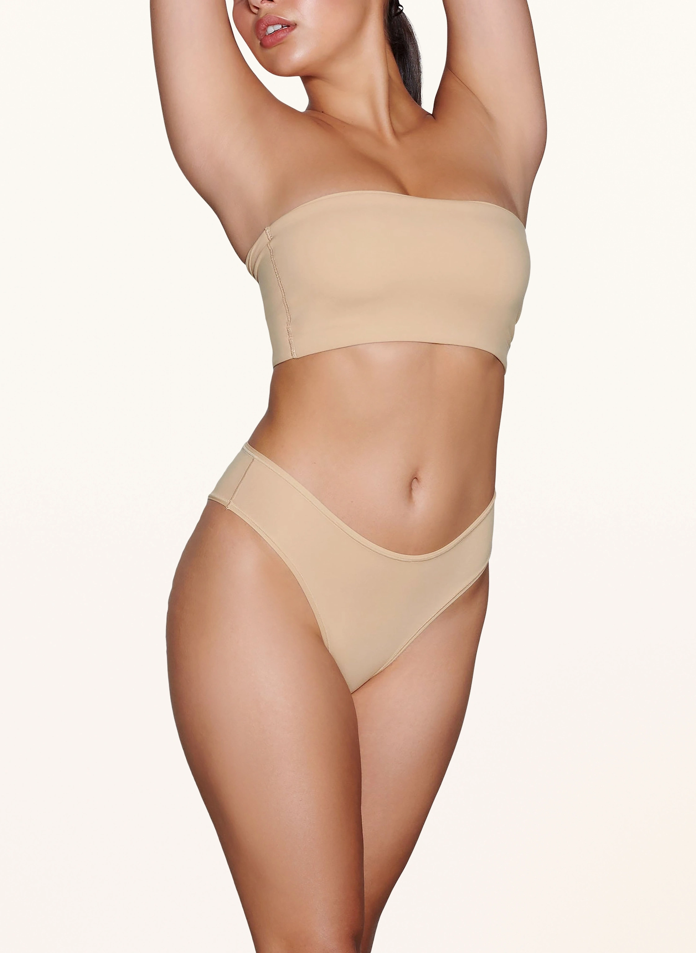 SKIMS Slip FITS EVERYBODY