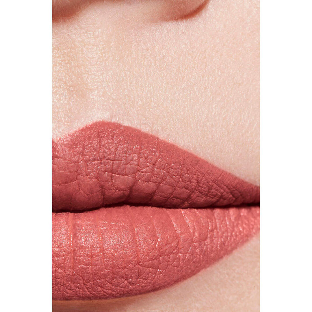 CHANEL Rouge Allure Velvet Batom Mate Luminoso