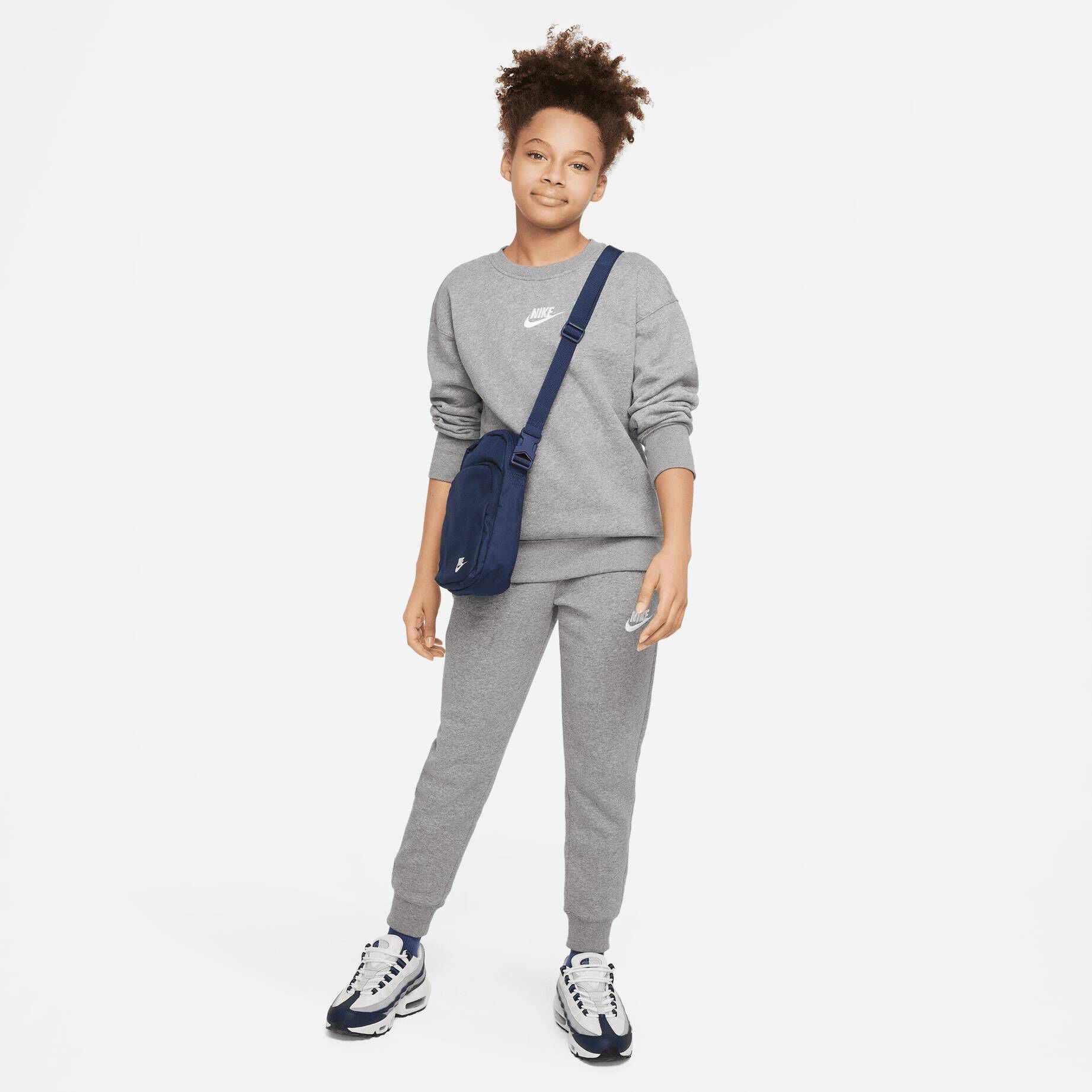 Nike| Kinder Sweatshirt CLUB FLEECE