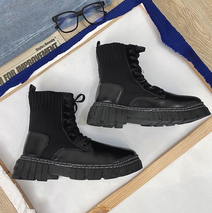 Tanzanite - Veterschoenen met platform en korte sokken