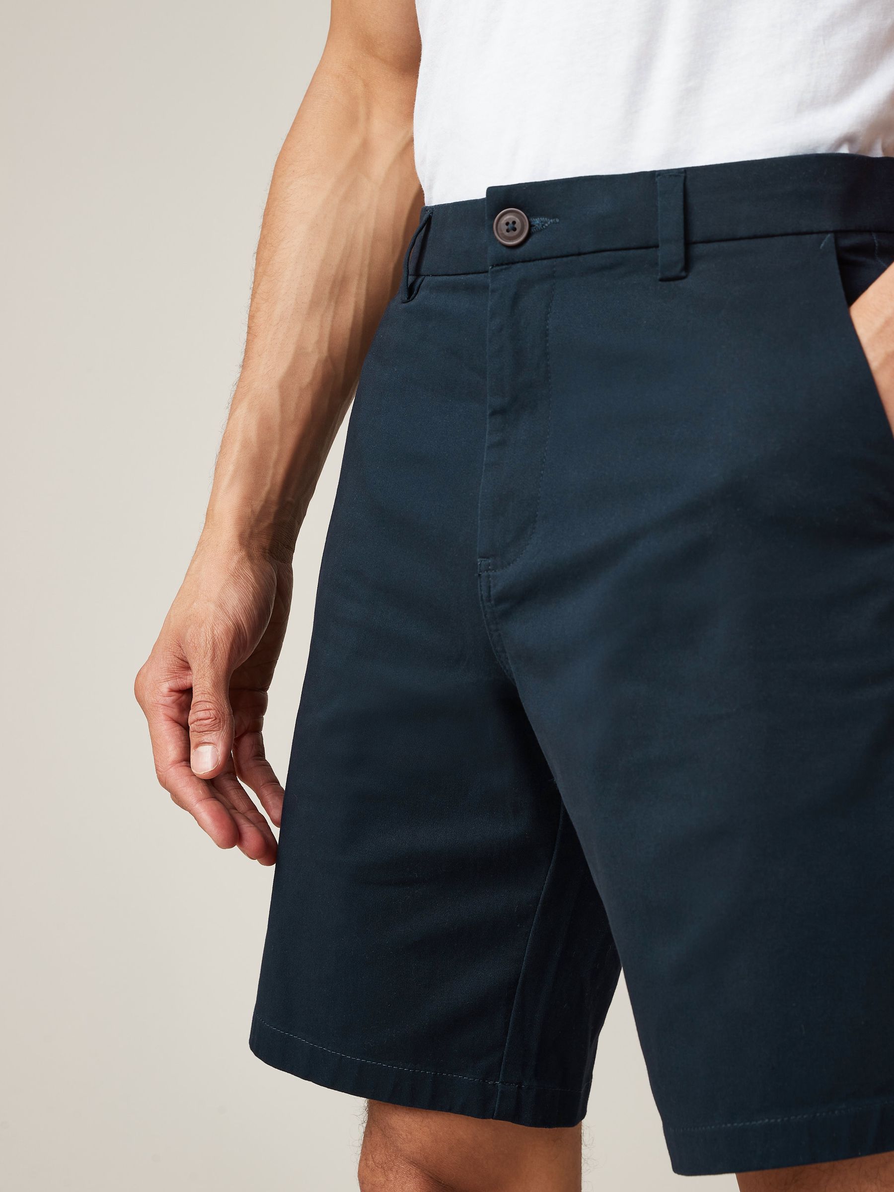 Donkerblauw - Relaxed fit - Chinoshort met stretch