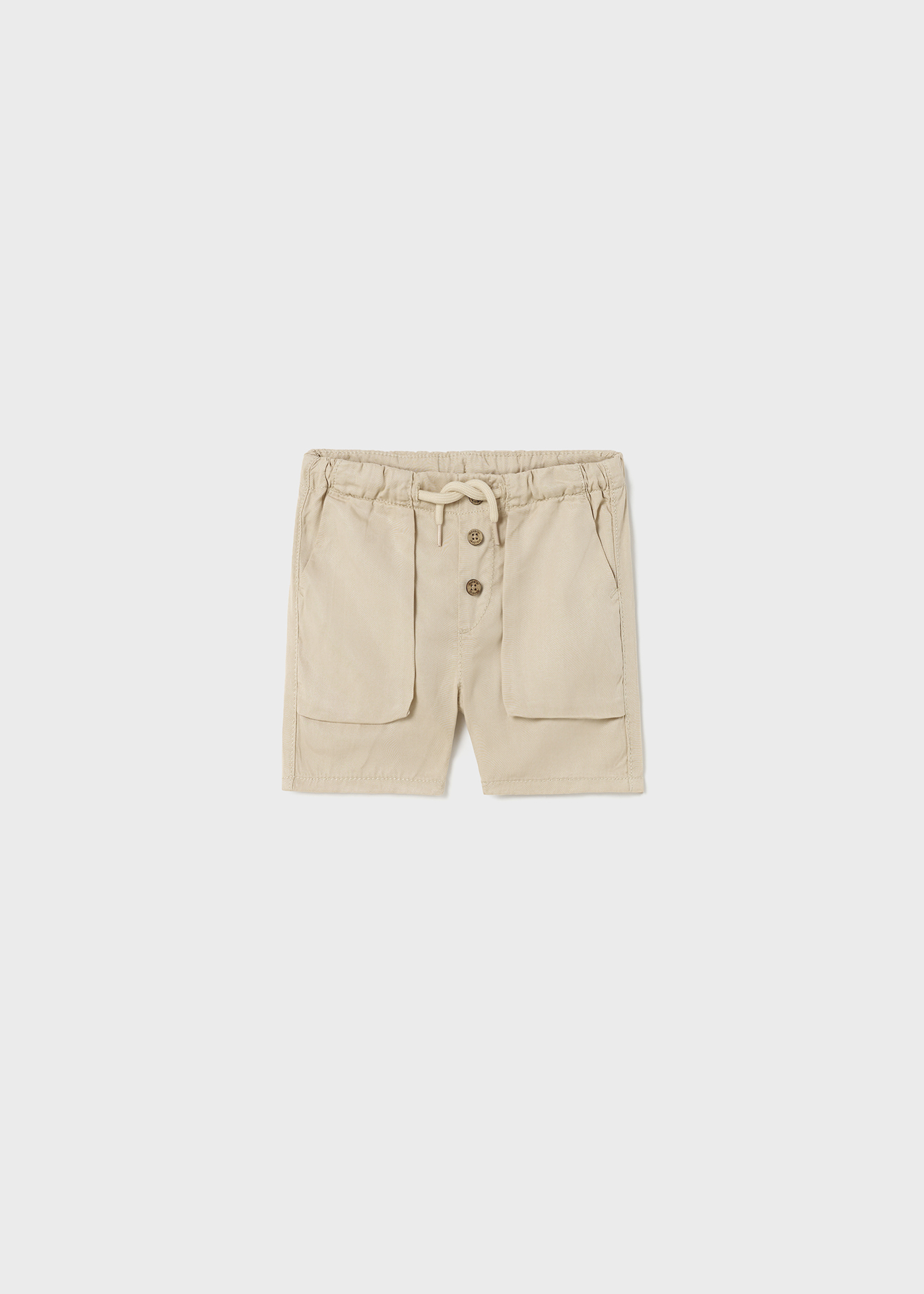 Bermuda infantil com cintura ajustável, confeccionada em TENCEL™ Lyocell.
