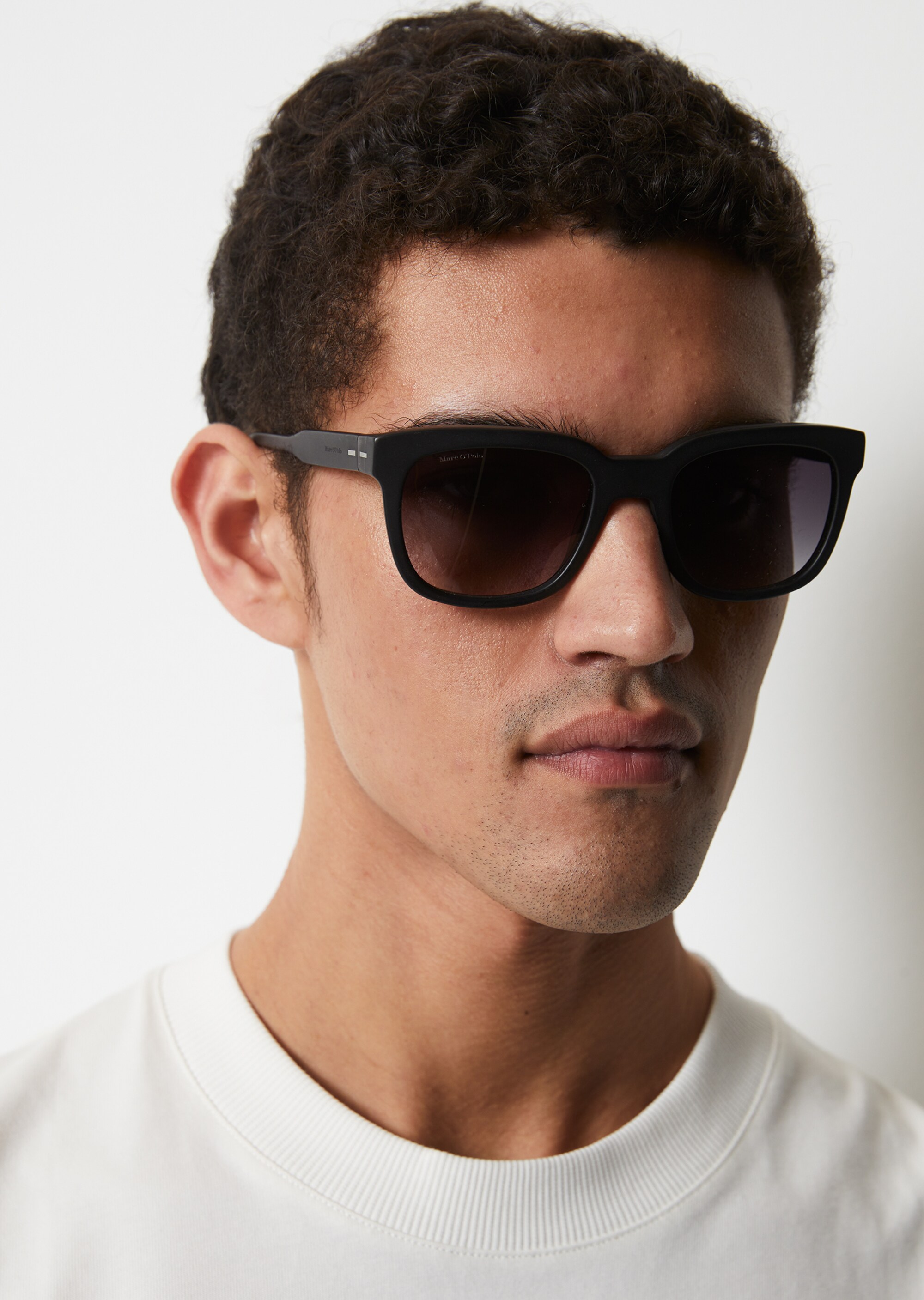 Unisex-Sonnenbrille mit breitem Bio-Acetat-Rahmen