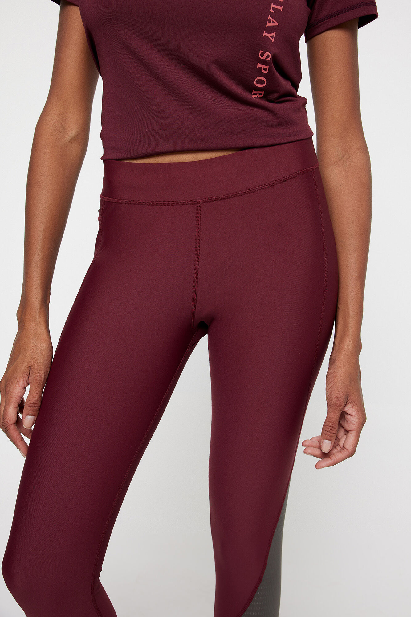 Leggings com detalhes refletivos