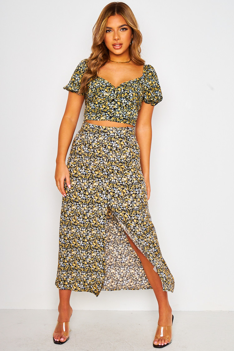 Ensemble 2 pièces noire imprimé fleuri crop top + jupe fendue