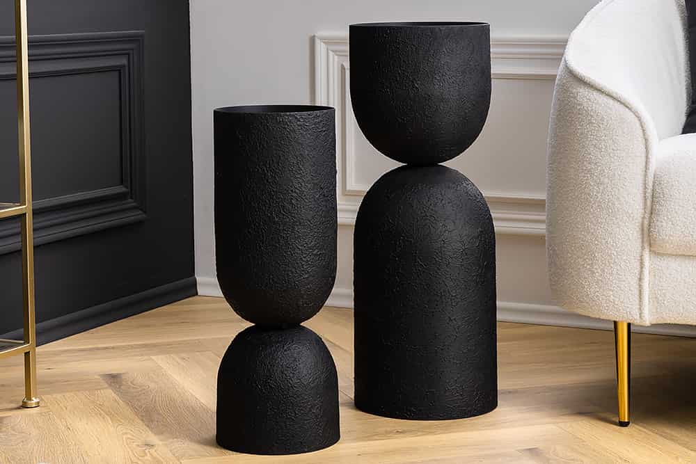 Moderne Vase SANDGLASS L 55cm schwarz Eisen handmade beidseitig nutzbar