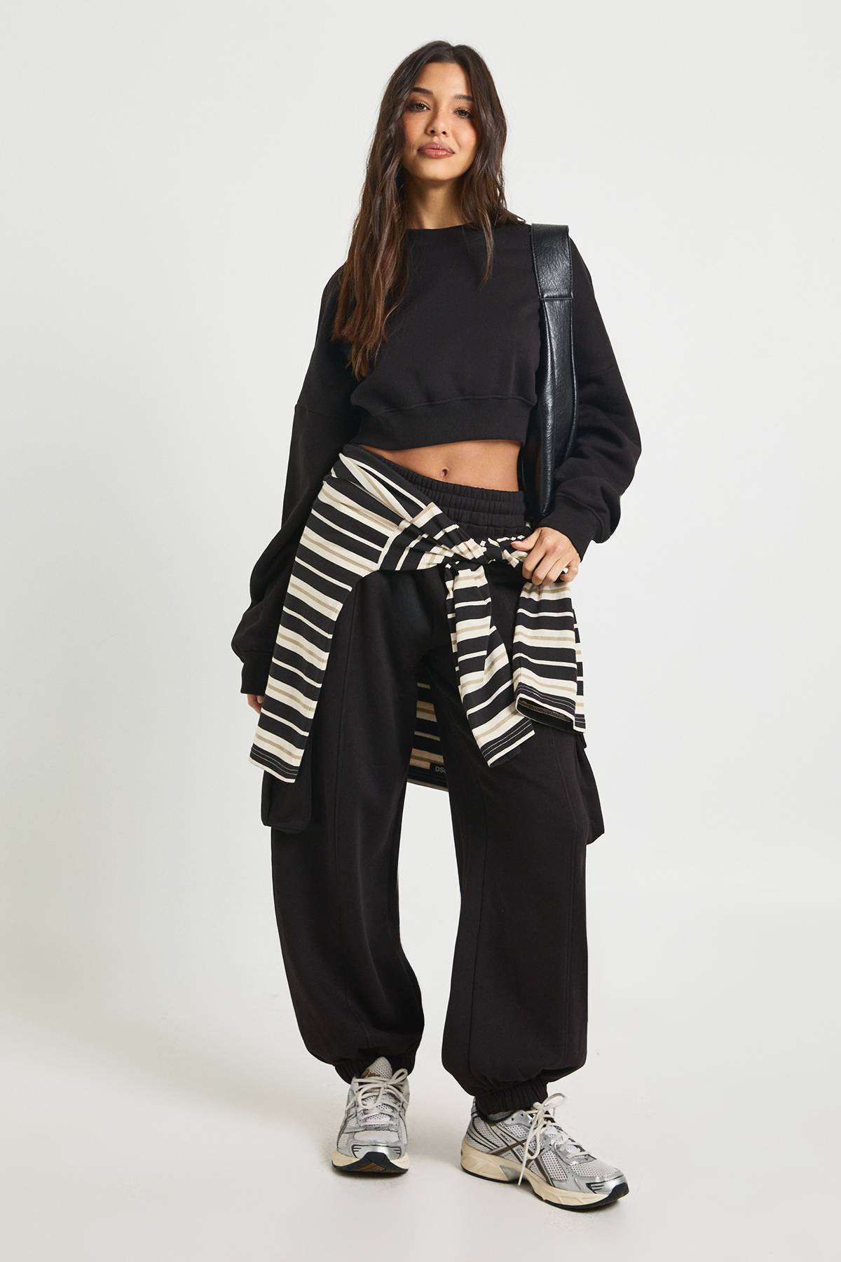 boohoo Ensemble de Jogging Cargo avec Sweatshirt Oversize